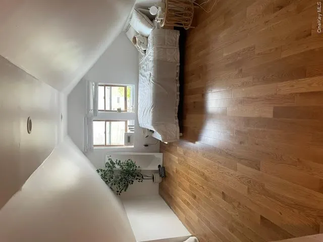 88-27 Aubery Ave., New York, NY, 5 Bedrooms Bedrooms, 8 Rooms Rooms,1 BathroomBathrooms,Residential Lease,For Rent,Aubery Ave.,0,1044111 88-27 Aubery Ave., New York, NY, 5 Bedrooms Bedrooms, 8 Rooms Rooms,1 BathroomBathrooms,Residential Lease,For Rent,Aubery Ave.,0,1044111
