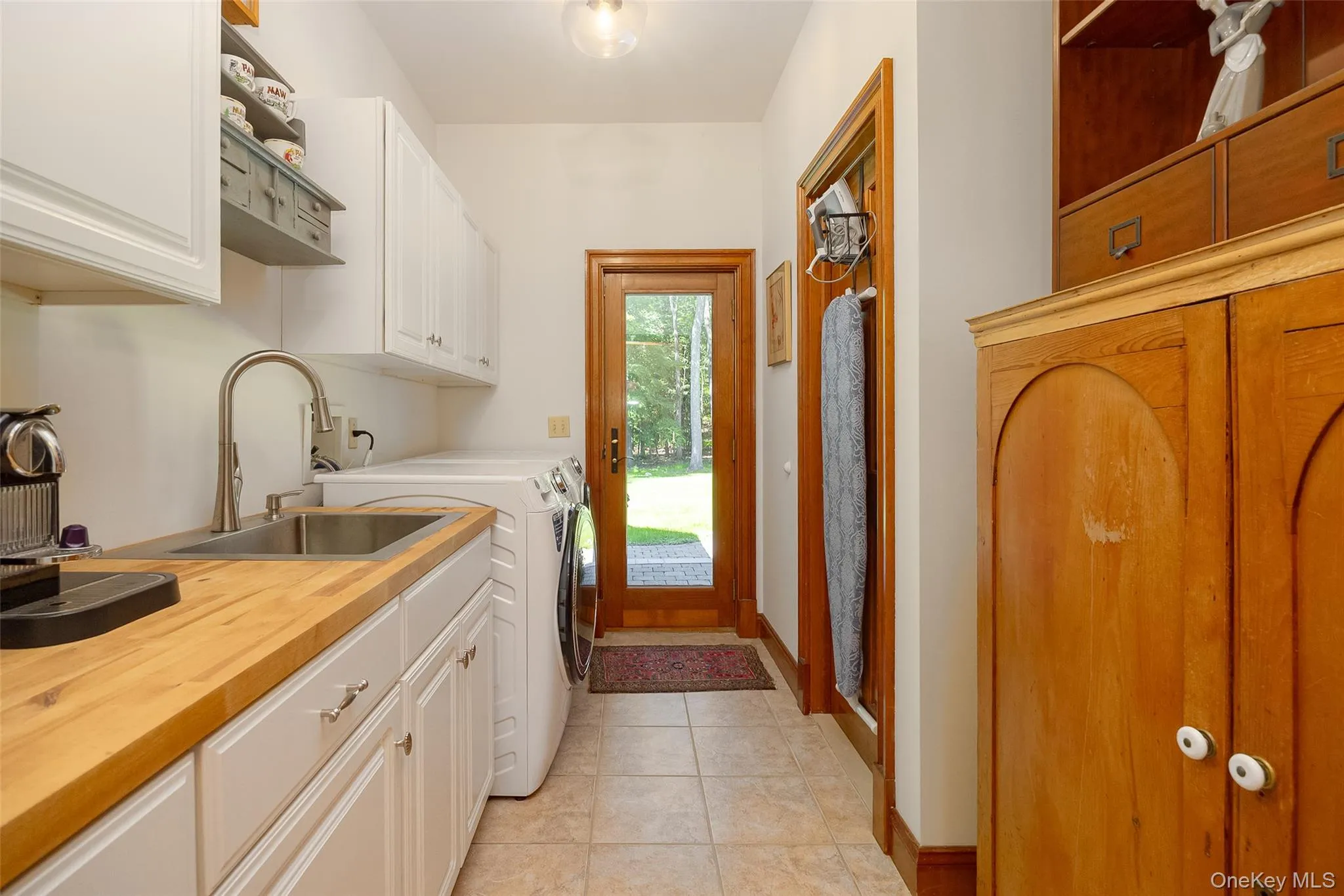 13 Apple Summit Lane, La Grange, NY, 3 Bedrooms Bedrooms, 9 Rooms Rooms,3 BathroomsBathrooms,Residential,For Rent,Apple Summit,0,1044117 13 Apple Summit Lane, La Grange, NY, 3 Bedrooms Bedrooms, 9 Rooms Rooms,3 BathroomsBathrooms,Residential,For Rent,Apple Summit,0,1044117