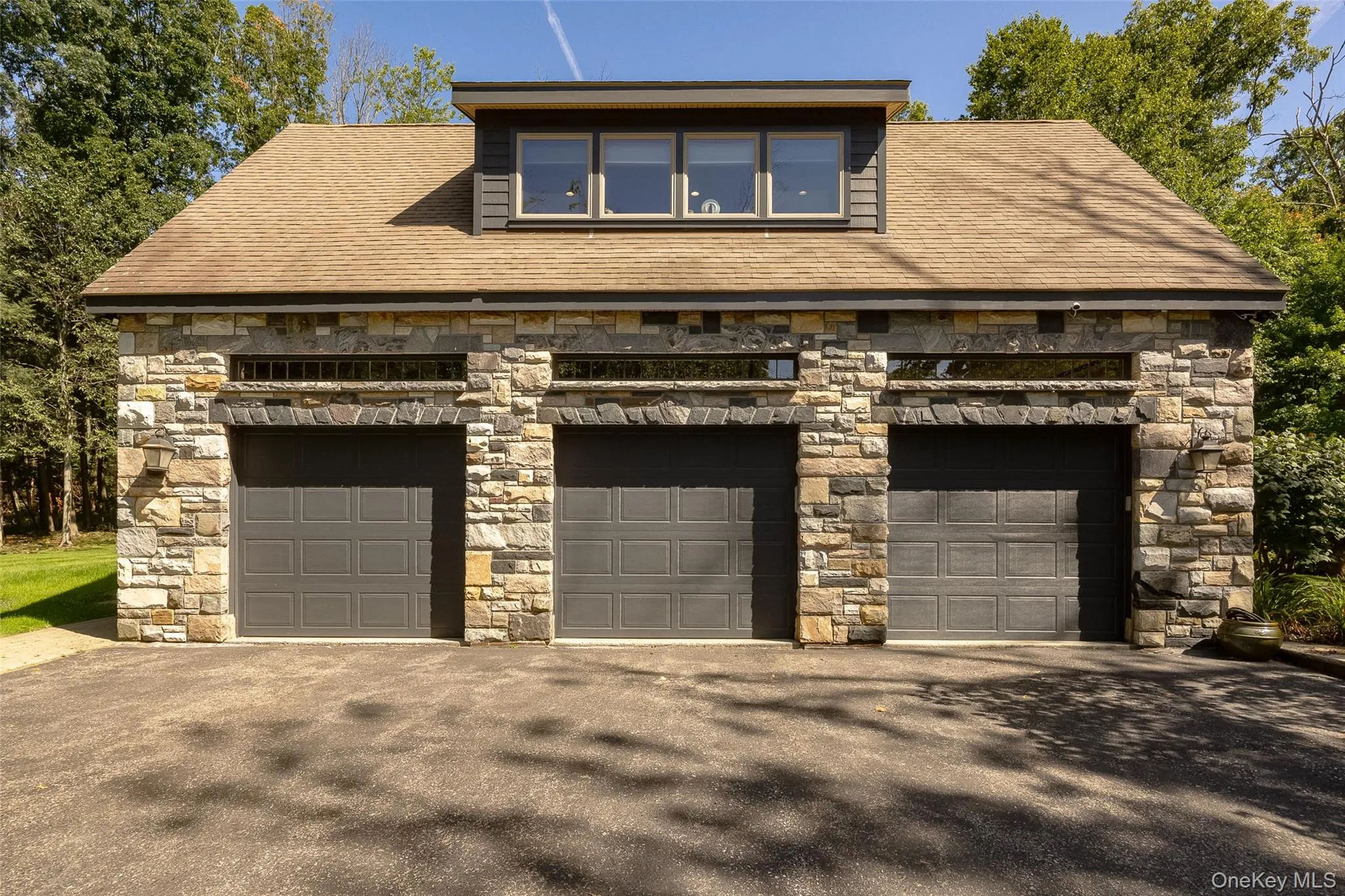 13 Apple Summit Lane, La Grange, NY, 3 Bedrooms Bedrooms, 9 Rooms Rooms,3 BathroomsBathrooms,Residential,For Rent,Apple Summit,0,1044117 13 Apple Summit Lane, La Grange, NY, 3 Bedrooms Bedrooms, 9 Rooms Rooms,3 BathroomsBathrooms,Residential,For Rent,Apple Summit,0,1044117