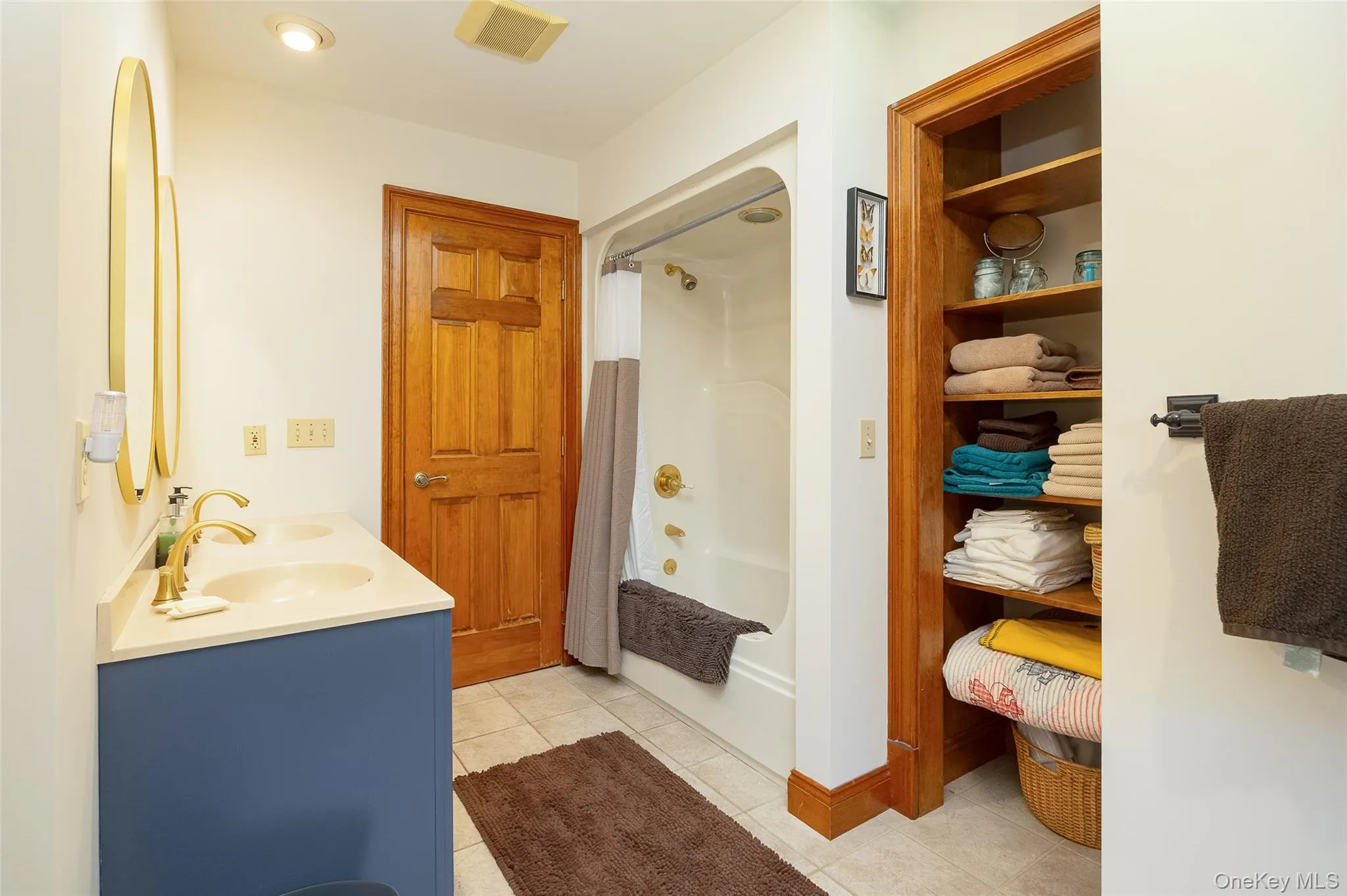 13 Apple Summit Lane, La Grange, NY, 3 Bedrooms Bedrooms, 9 Rooms Rooms,3 BathroomsBathrooms,Residential,For Rent,Apple Summit,0,1044117 13 Apple Summit Lane, La Grange, NY, 3 Bedrooms Bedrooms, 9 Rooms Rooms,3 BathroomsBathrooms,Residential,For Rent,Apple Summit,0,1044117