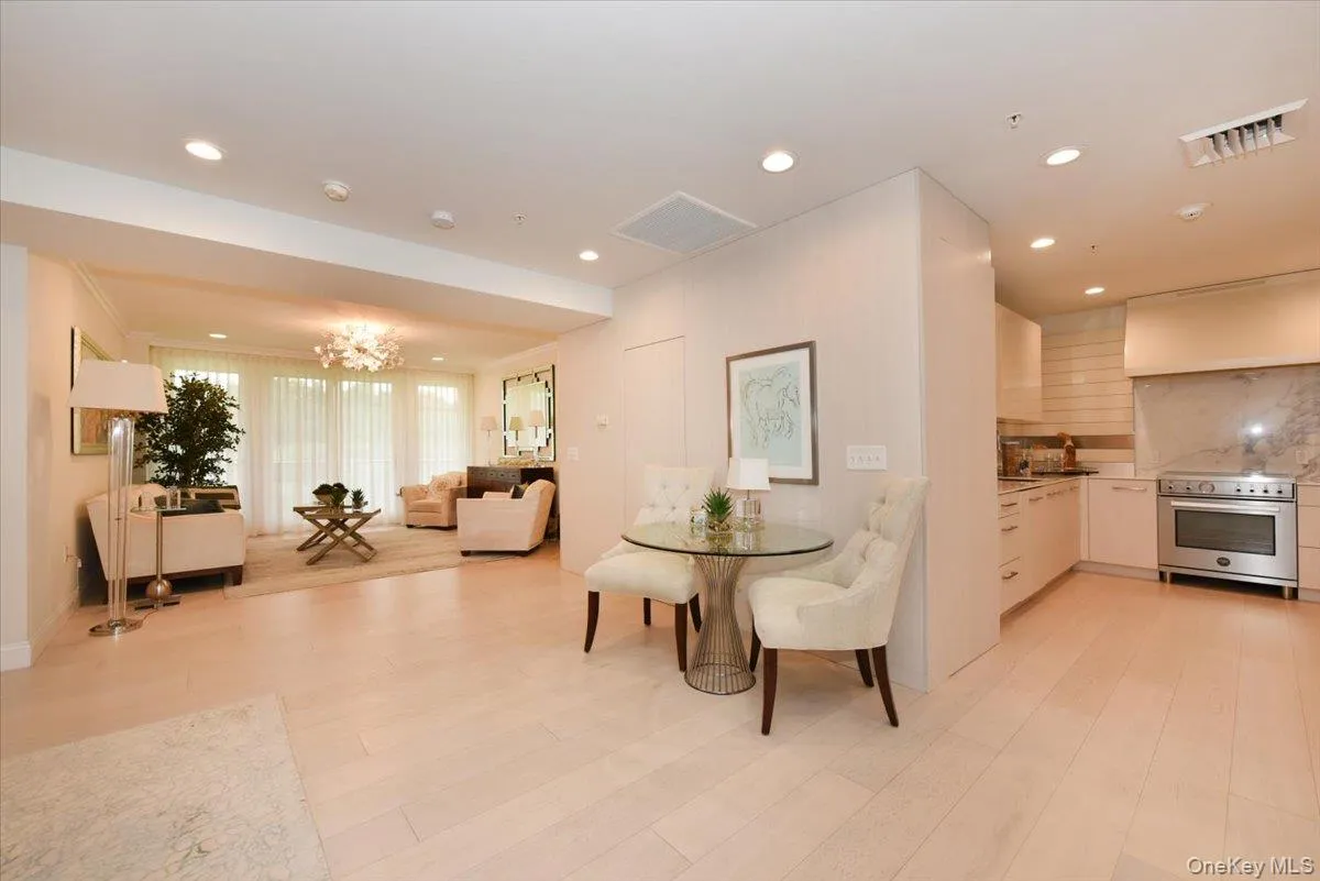 100 Harbor View Drive, North Hempstead, NY, 2 Bedrooms Bedrooms, 5 Rooms Rooms,3 BathroomsBathrooms,Residential,For Rent,Harbor View,0,1044121 100 Harbor View Drive, North Hempstead, NY, 2 Bedrooms Bedrooms, 5 Rooms Rooms,3 BathroomsBathrooms,Residential,For Rent,Harbor View,0,1044121