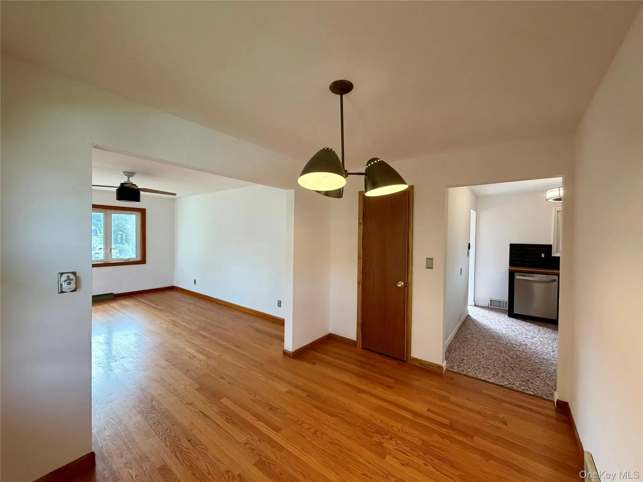 21 Brett, Beacon, NY, 3 Bedrooms Bedrooms, 5 Rooms Rooms,1 BathroomBathrooms,Residential Lease,For Rent,Brett,0,1044123 21 Brett, Beacon, NY, 3 Bedrooms Bedrooms, 5 Rooms Rooms,1 BathroomBathrooms,Residential Lease,For Rent,Brett,0,1044123