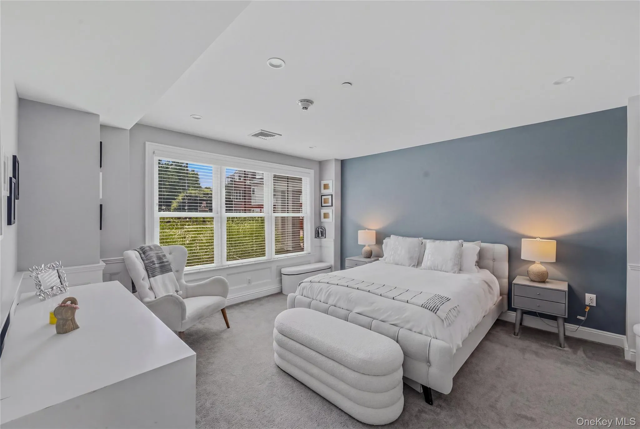 Oversized primary Bedroom Oversized primary Bedroom