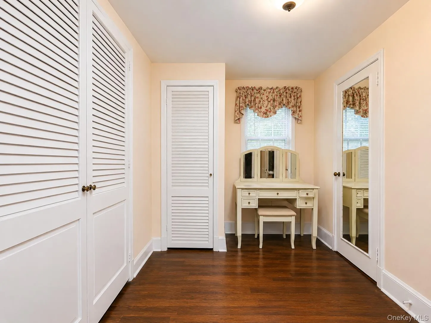 31 Griffen Avenue, Scarsdale, NY, 4 Bedrooms Bedrooms, 10 Rooms Rooms,3 BathroomsBathrooms,Residential,For Rent,Griffen,0,1044129 31 Griffen Avenue, Scarsdale, NY, 4 Bedrooms Bedrooms, 10 Rooms Rooms,3 BathroomsBathrooms,Residential,For Rent,Griffen,0,1044129