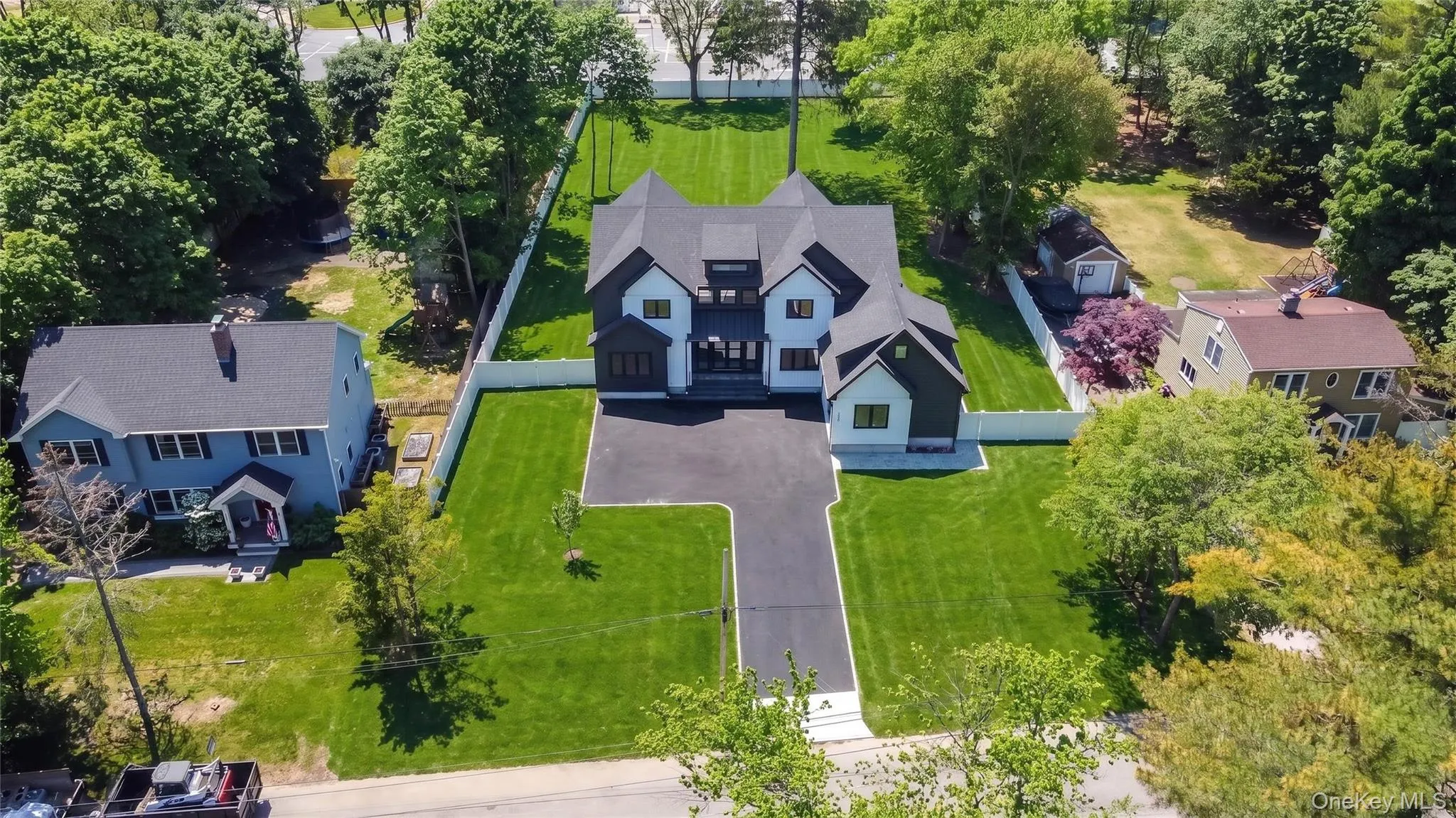 364 Old Farmingdale Road, West Babylon, NY, 5 Bedrooms Bedrooms, 10 Rooms Rooms,3 BathroomsBathrooms,Residential,For Rent,Old Farmingdale,0,1044133 364 Old Farmingdale Road, West Babylon, NY, 5 Bedrooms Bedrooms, 10 Rooms Rooms,3 BathroomsBathrooms,Residential,For Rent,Old Farmingdale,0,1044133