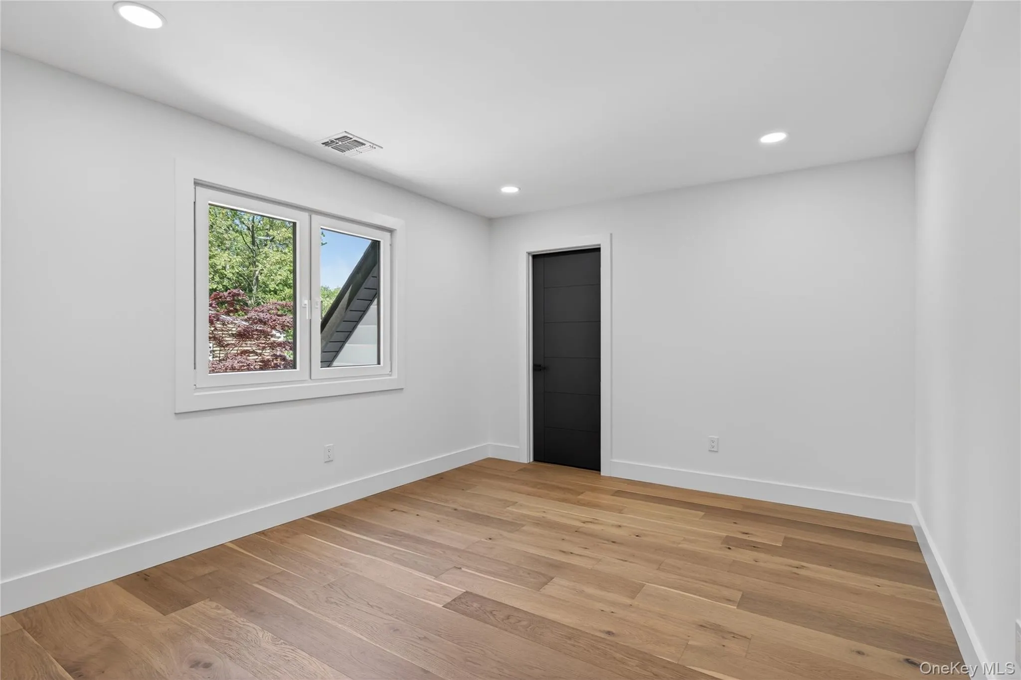 364 Old Farmingdale Road, West Babylon, NY, 5 Bedrooms Bedrooms, 10 Rooms Rooms,3 BathroomsBathrooms,Residential,For Rent,Old Farmingdale,0,1044133 364 Old Farmingdale Road, West Babylon, NY, 5 Bedrooms Bedrooms, 10 Rooms Rooms,3 BathroomsBathrooms,Residential,For Rent,Old Farmingdale,0,1044133