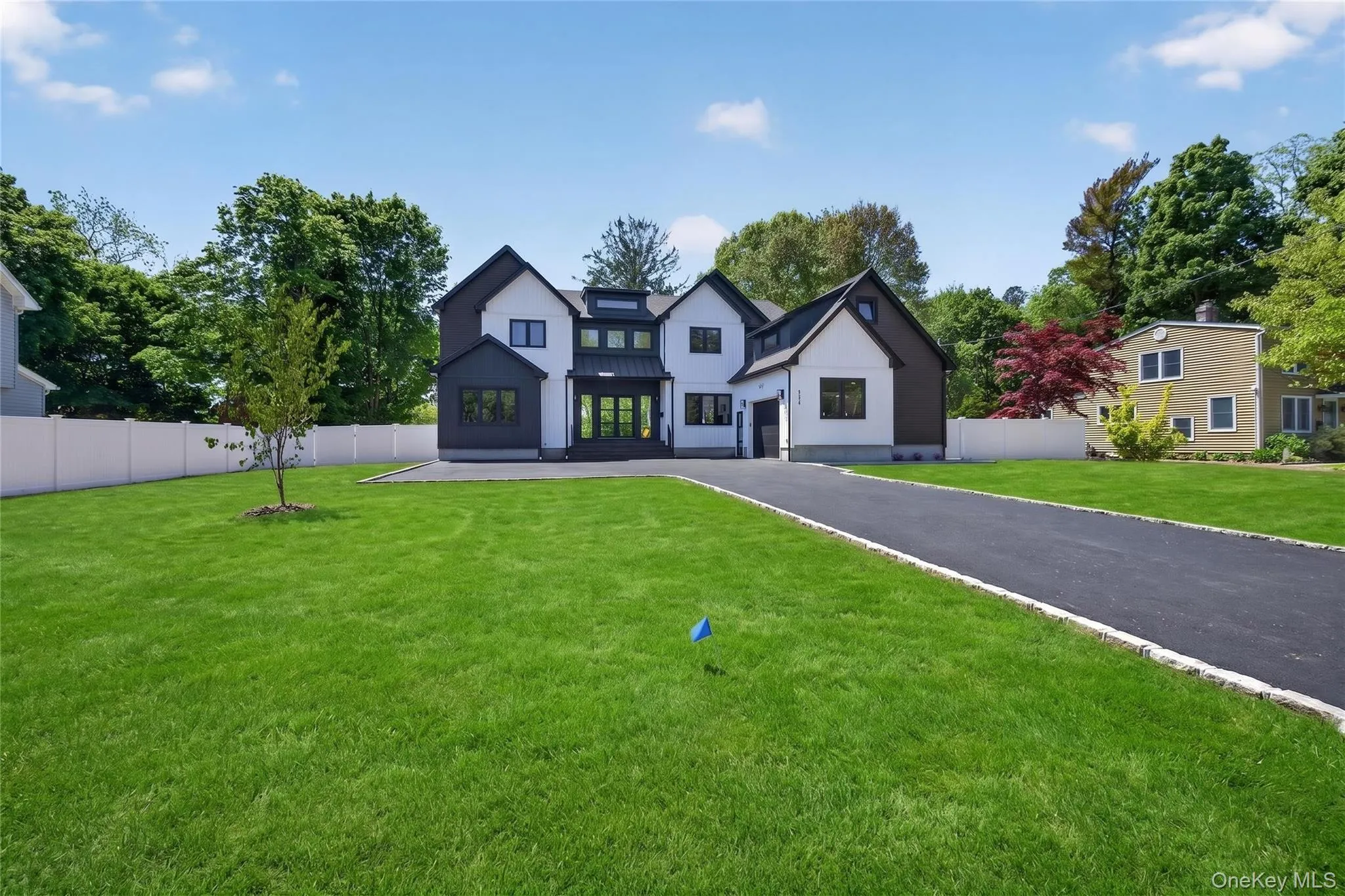 364 Old Farmingdale Road, West Babylon, NY, 5 Bedrooms Bedrooms, 10 Rooms Rooms,3 BathroomsBathrooms,Residential,For Rent,Old Farmingdale,0,1044133 364 Old Farmingdale Road, West Babylon, NY, 5 Bedrooms Bedrooms, 10 Rooms Rooms,3 BathroomsBathrooms,Residential,For Rent,Old Farmingdale,0,1044133