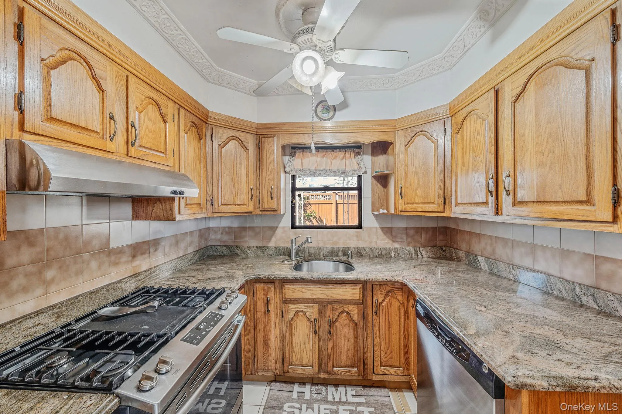 646 Clintonville Street, New York, NY, 5 Bedrooms Bedrooms, 10 Rooms Rooms,4 BathroomsBathrooms,Residential,For Rent,Clintonville,0,1044134 646 Clintonville Street, New York, NY, 5 Bedrooms Bedrooms, 10 Rooms Rooms,4 BathroomsBathrooms,Residential,For Rent,Clintonville,0,1044134