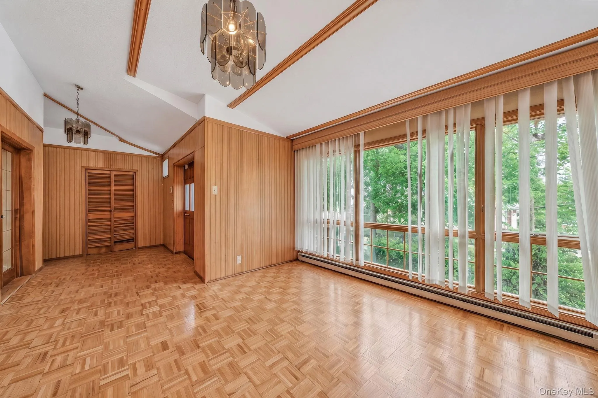 646 Clintonville Street, New York, NY, 5 Bedrooms Bedrooms, 10 Rooms Rooms,4 BathroomsBathrooms,Residential,For Rent,Clintonville,0,1044134 646 Clintonville Street, New York, NY, 5 Bedrooms Bedrooms, 10 Rooms Rooms,4 BathroomsBathrooms,Residential,For Rent,Clintonville,0,1044134