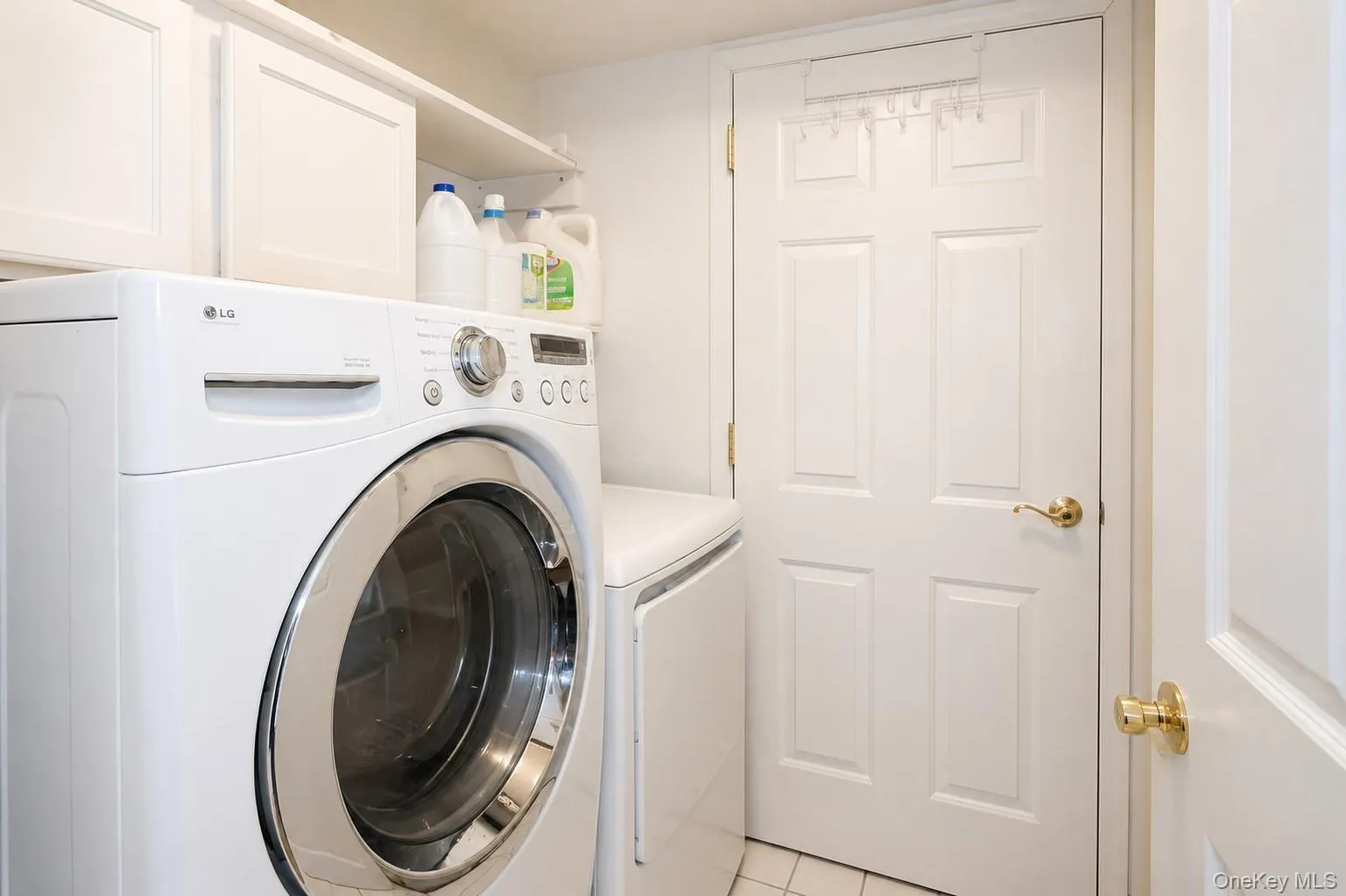 1039 Savoy Drive, Huntington, NY, 2 Bedrooms Bedrooms, 4 Rooms Rooms,2 BathroomsBathrooms,Residential,For Rent,Savoy,0,1044135 1039 Savoy Drive, Huntington, NY, 2 Bedrooms Bedrooms, 4 Rooms Rooms,2 BathroomsBathrooms,Residential,For Rent,Savoy,0,1044135