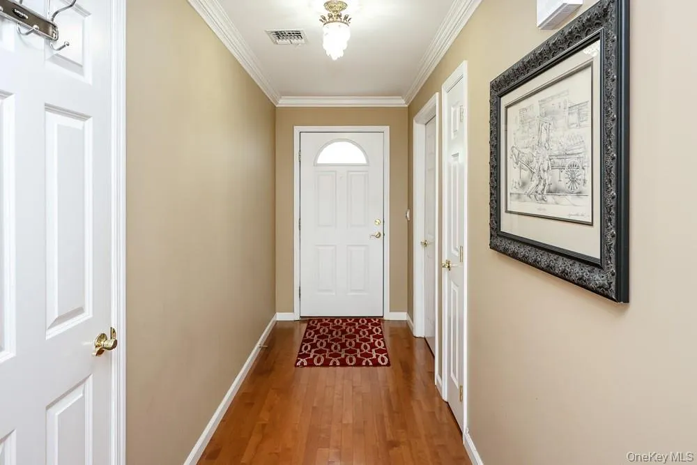 1039 Savoy Drive, Huntington, NY, 2 Bedrooms Bedrooms, 4 Rooms Rooms,2 BathroomsBathrooms,Residential,For Rent,Savoy,0,1044135 1039 Savoy Drive, Huntington, NY, 2 Bedrooms Bedrooms, 4 Rooms Rooms,2 BathroomsBathrooms,Residential,For Rent,Savoy,0,1044135