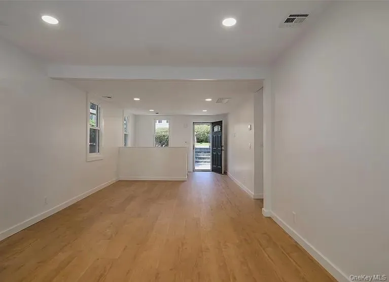 27 Brewster Drive, Carmel, NY, 3 Bedrooms Bedrooms, 3 Rooms Rooms,2 BathroomsBathrooms,Residential Lease,For Rent,Brewster,0,1044140 27 Brewster Drive, Carmel, NY, 3 Bedrooms Bedrooms, 3 Rooms Rooms,2 BathroomsBathrooms,Residential Lease,For Rent,Brewster,0,1044140