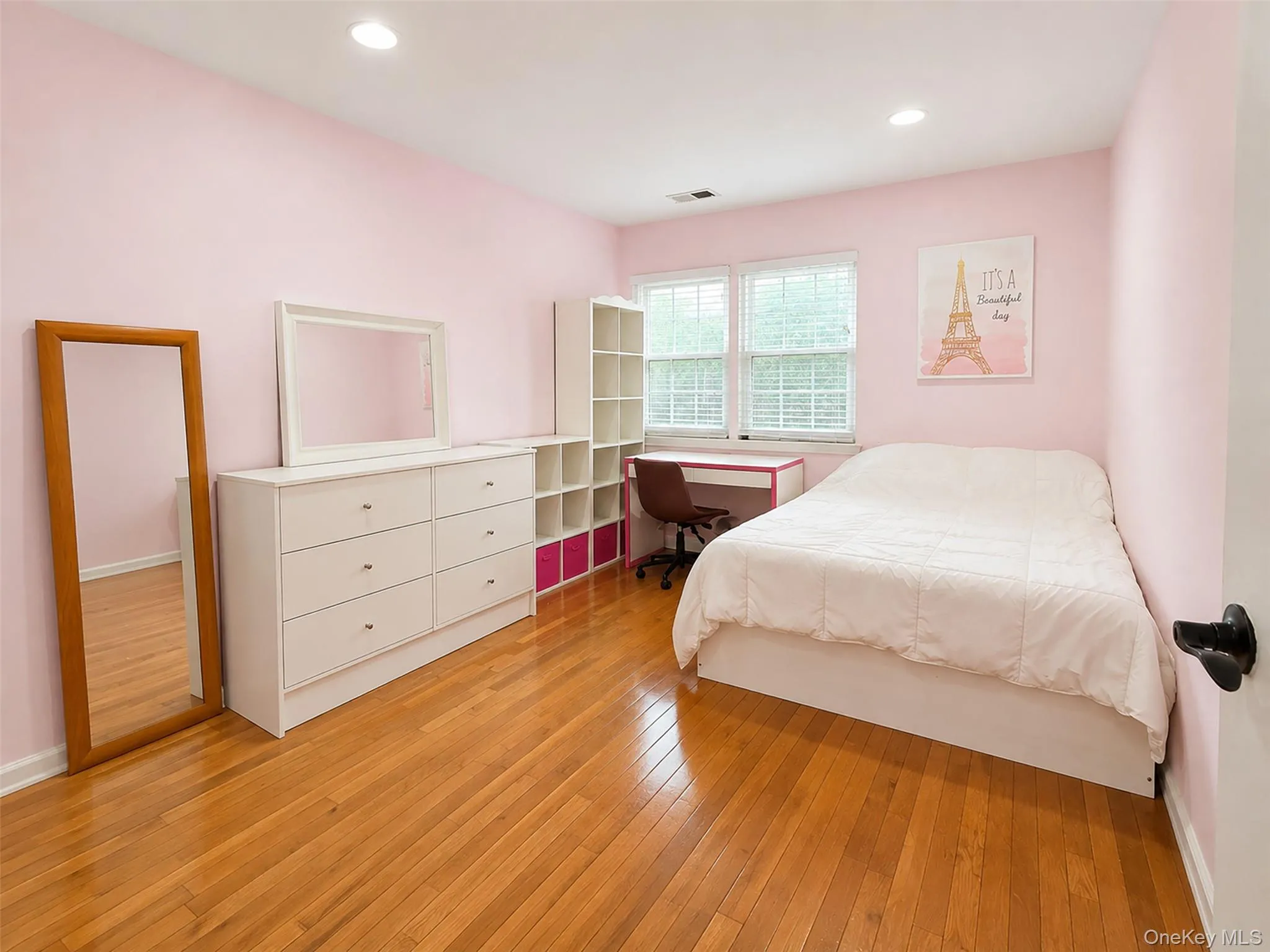 151 The Knoll, Oyster Bay, NY, 3 Bedrooms Bedrooms, 6 Rooms Rooms,2 BathroomsBathrooms,Residential,For Rent,The Knoll,0,1044141 151 The Knoll, Oyster Bay, NY, 3 Bedrooms Bedrooms, 6 Rooms Rooms,2 BathroomsBathrooms,Residential,For Rent,The Knoll,0,1044141