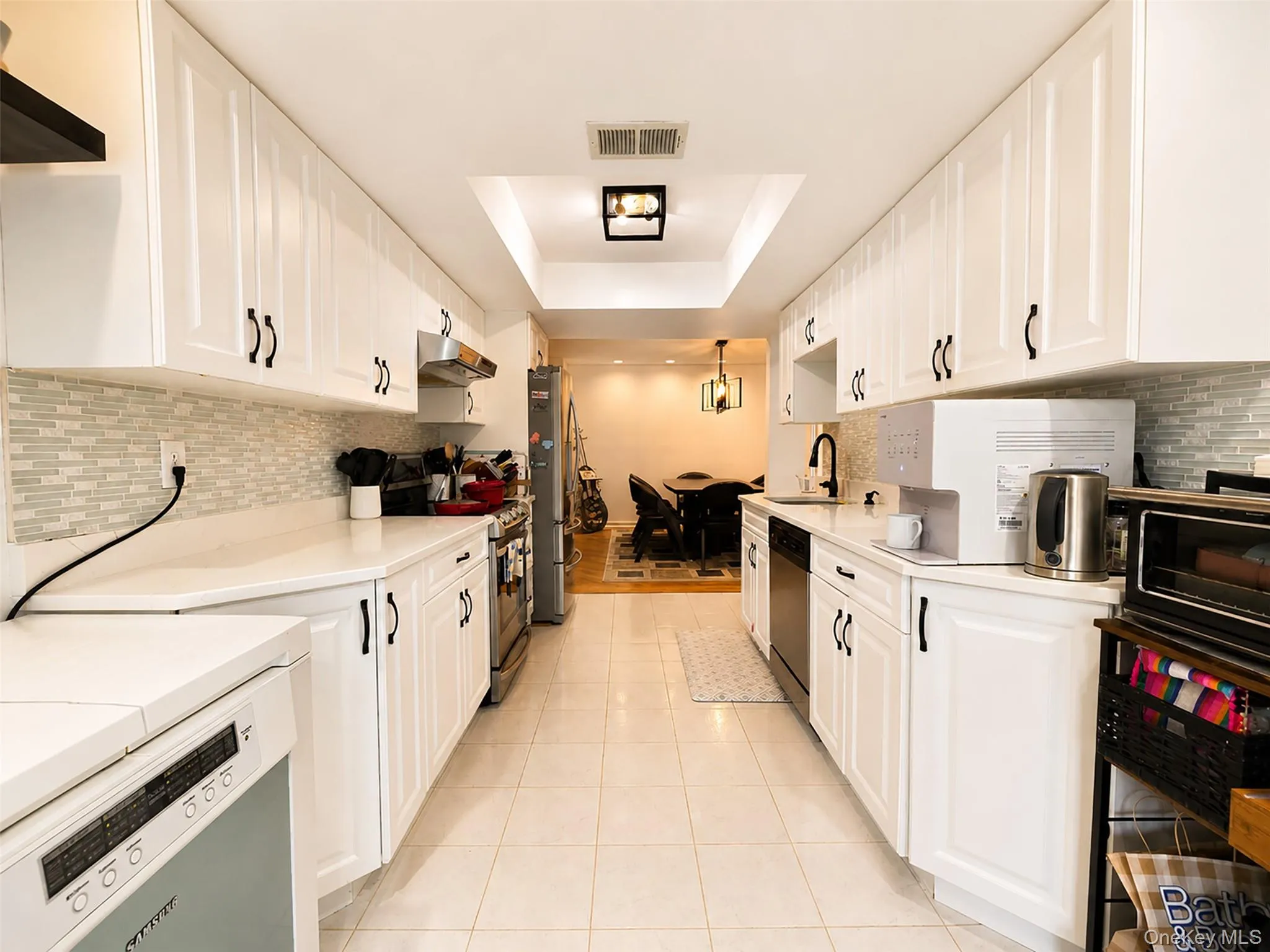151 The Knoll, Oyster Bay, NY, 3 Bedrooms Bedrooms, 6 Rooms Rooms,2 BathroomsBathrooms,Residential,For Rent,The Knoll,0,1044141 151 The Knoll, Oyster Bay, NY, 3 Bedrooms Bedrooms, 6 Rooms Rooms,2 BathroomsBathrooms,Residential,For Rent,The Knoll,0,1044141