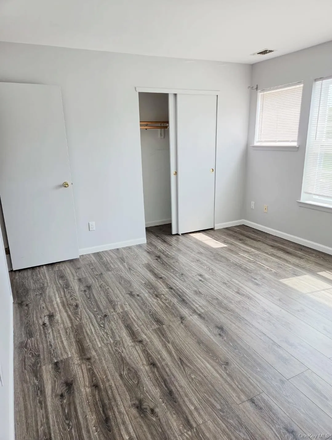 41 Maple Wing Boulevard, Islip, NY, 1 Bedroom Bedrooms, 3 Rooms Rooms,1 BathroomBathrooms,Residential Lease,For Rent,Maple Wing,0,1044143 41 Maple Wing Boulevard, Islip, NY, 1 Bedroom Bedrooms, 3 Rooms Rooms,1 BathroomBathrooms,Residential Lease,For Rent,Maple Wing,0,1044143