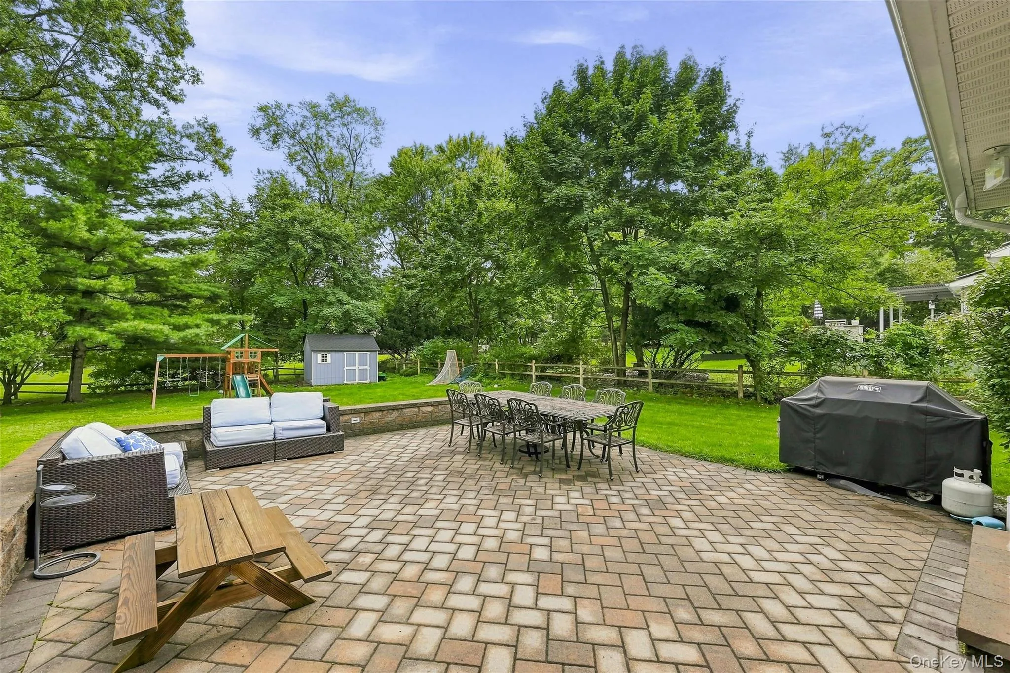 3 Richard Drive, Clarkstown, NY, 3 Bedrooms Bedrooms, 9 Rooms Rooms,1 BathroomBathrooms,Residential,For Rent,Richard,0,1044144 3 Richard Drive, Clarkstown, NY, 3 Bedrooms Bedrooms, 9 Rooms Rooms,1 BathroomBathrooms,Residential,For Rent,Richard,0,1044144