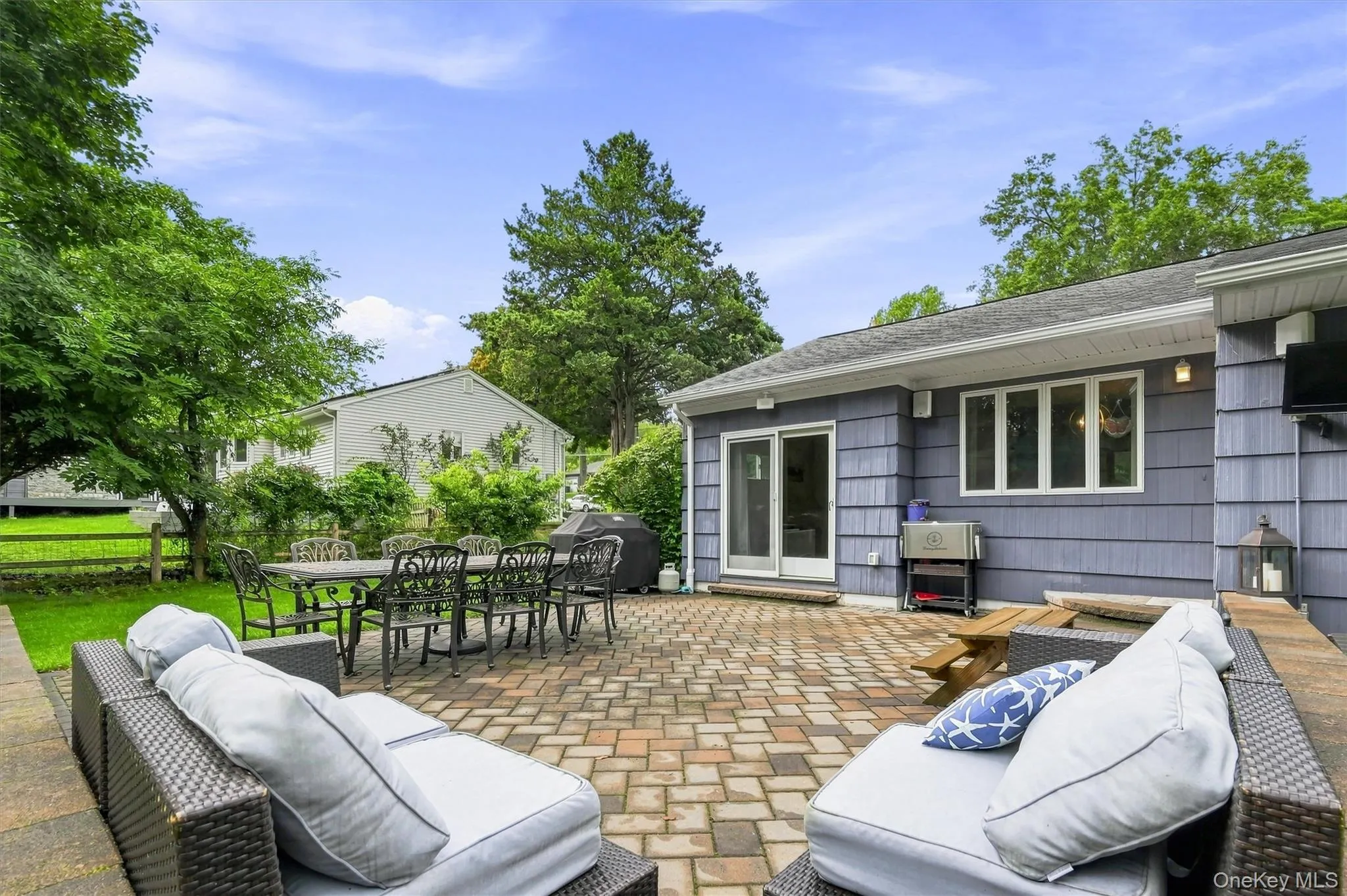 3 Richard Drive, Clarkstown, NY, 3 Bedrooms Bedrooms, 9 Rooms Rooms,1 BathroomBathrooms,Residential,For Rent,Richard,0,1044144 3 Richard Drive, Clarkstown, NY, 3 Bedrooms Bedrooms, 9 Rooms Rooms,1 BathroomBathrooms,Residential,For Rent,Richard,0,1044144