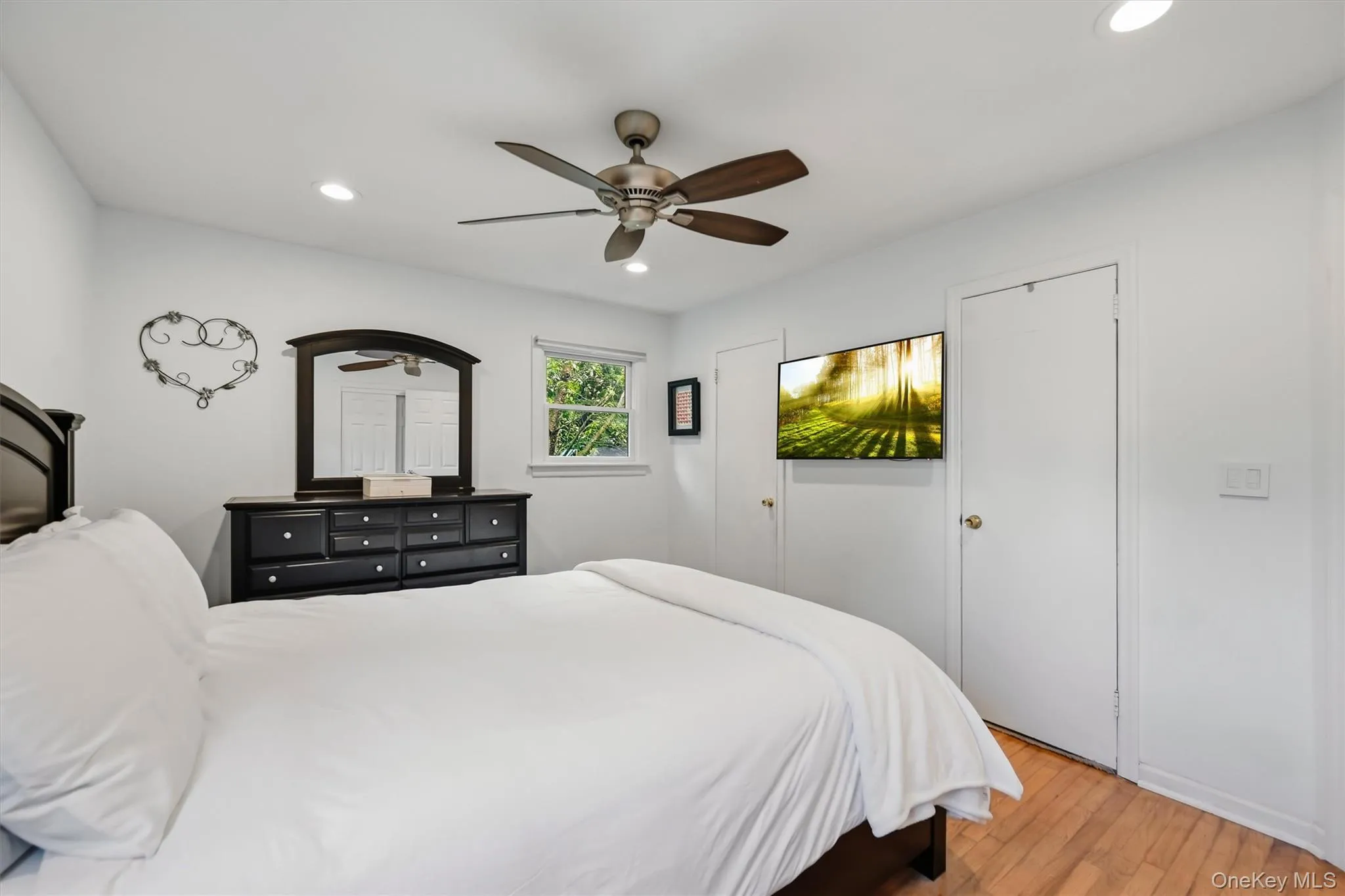 3 Richard Drive, Clarkstown, NY, 3 Bedrooms Bedrooms, 9 Rooms Rooms,1 BathroomBathrooms,Residential,For Rent,Richard,0,1044144 3 Richard Drive, Clarkstown, NY, 3 Bedrooms Bedrooms, 9 Rooms Rooms,1 BathroomBathrooms,Residential,For Rent,Richard,0,1044144