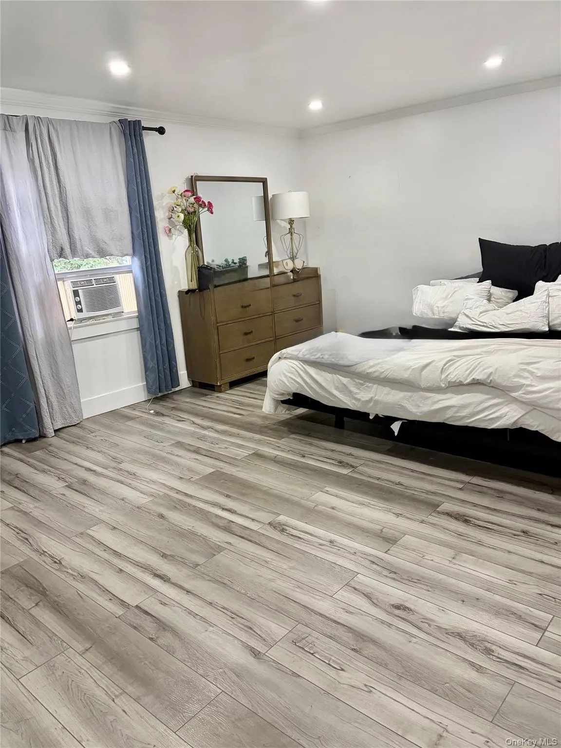 66 Valentine Street, Glen Cove, NY, 3 Bedrooms Bedrooms, 7 Rooms Rooms,2 BathroomsBathrooms,Residential,For Rent,Valentine,0,1044147 66 Valentine Street, Glen Cove, NY, 3 Bedrooms Bedrooms, 7 Rooms Rooms,2 BathroomsBathrooms,Residential,For Rent,Valentine,0,1044147