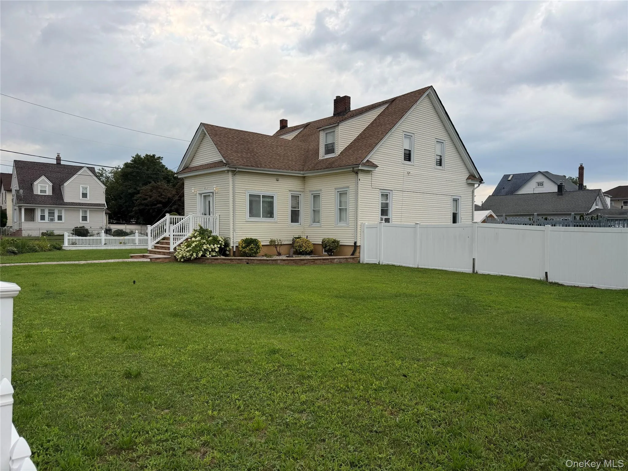 611 Park Avenue, Hempstead, NY, 5 Bedrooms Bedrooms, 9 Rooms Rooms,3 BathroomsBathrooms,Residential,For Rent,Park,0,1044161 611 Park Avenue, Hempstead, NY, 5 Bedrooms Bedrooms, 9 Rooms Rooms,3 BathroomsBathrooms,Residential,For Rent,Park,0,1044161