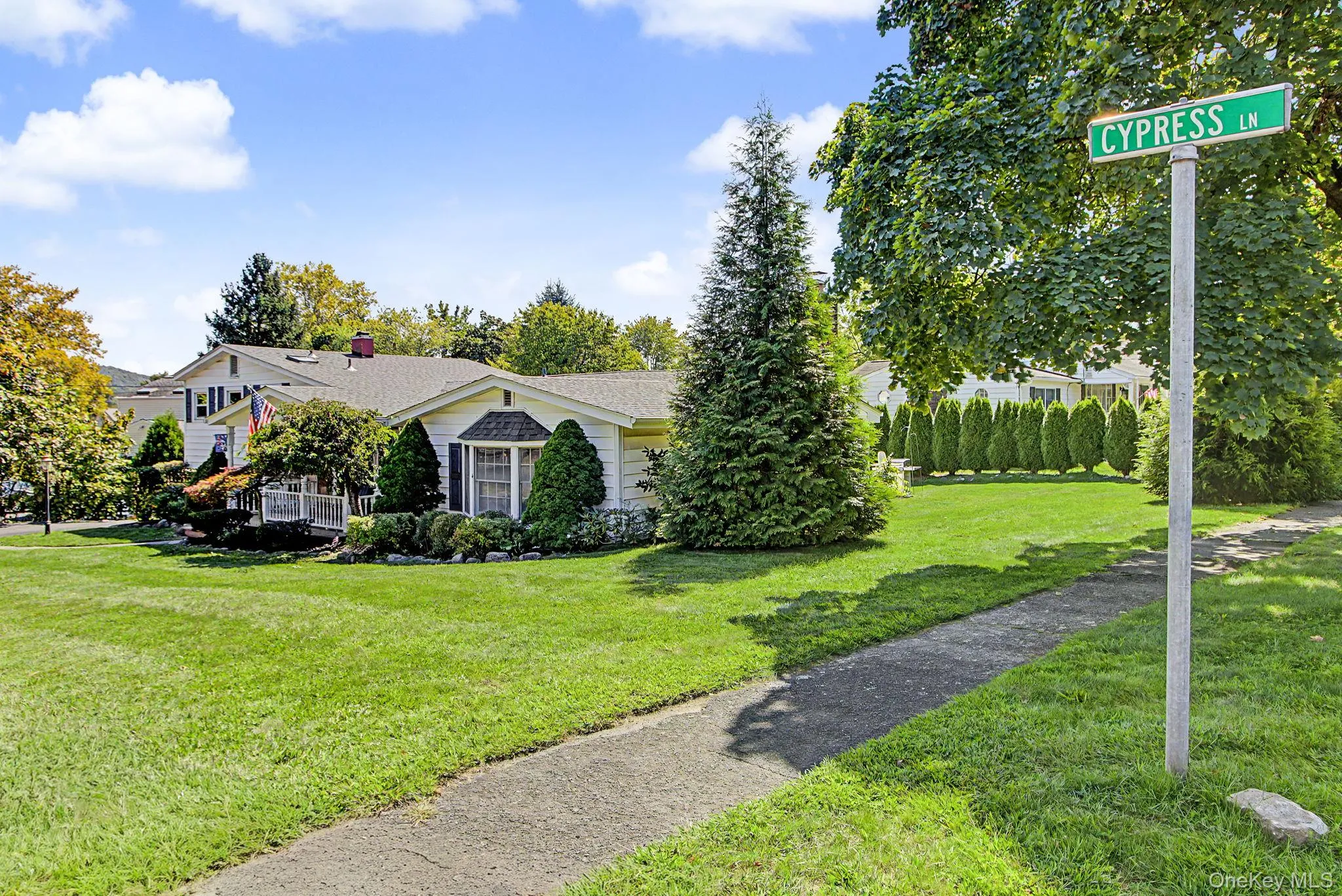 31 Cypress Lane, Orangetown, NY, 3 Bedrooms Bedrooms, 6 Rooms Rooms,2 BathroomsBathrooms,Residential,For Rent,Cypress,0,1044166 31 Cypress Lane, Orangetown, NY, 3 Bedrooms Bedrooms, 6 Rooms Rooms,2 BathroomsBathrooms,Residential,For Rent,Cypress,0,1044166