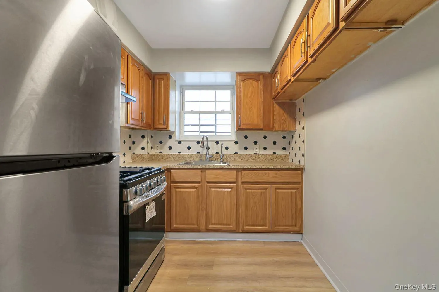 1051 Cauldwell Avenue, New York, NY, 3 Bedroom Bedrooms, 7 Room Rooms,1 BathroomBathrooms,Residential Lease,For Rent,Cauldwell,0,1044169 1051 Cauldwell Avenue, New York, NY, 3 Bedroom Bedrooms, 7 Room Rooms,1 BathroomBathrooms,Residential Lease,For Rent,Cauldwell,0,1044169