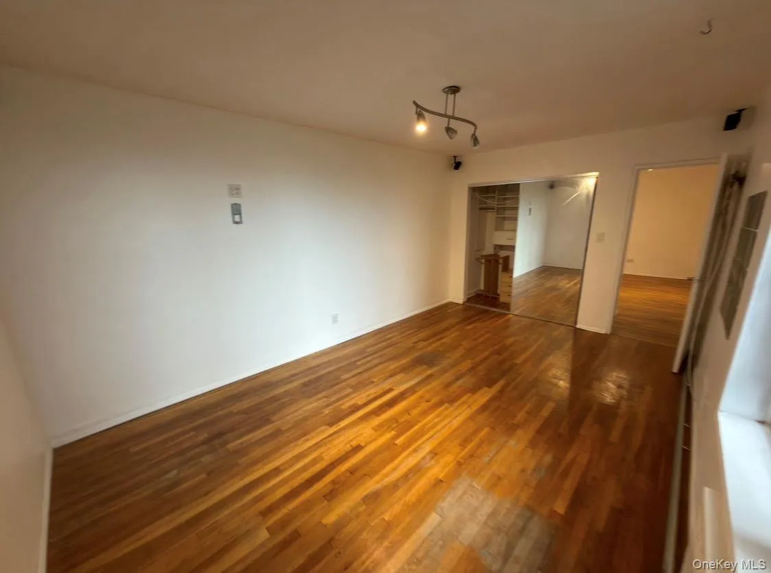 89-20 55th Avenue, New York, NY, 2 Bedroom Bedrooms, 3 Room Rooms,1 BathroomBathrooms,Residential Lease,For Rent,55th,0,1044171 89-20 55th Avenue, New York, NY, 2 Bedroom Bedrooms, 3 Room Rooms,1 BathroomBathrooms,Residential Lease,For Rent,55th,0,1044171