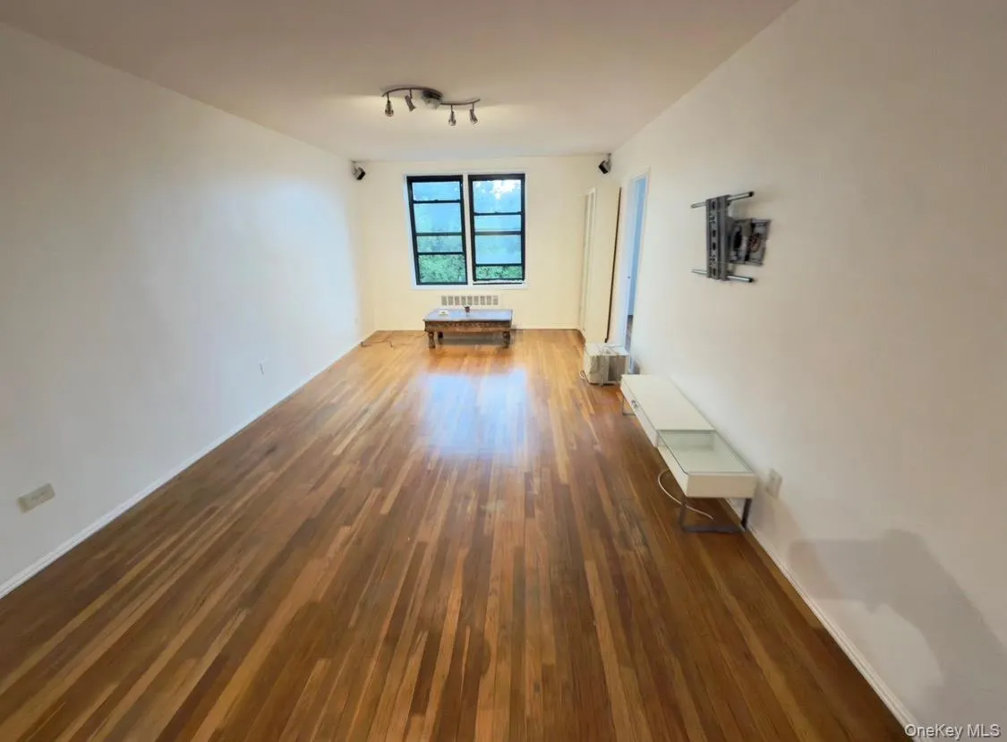 89-20 55th Avenue, New York, NY, 2 Bedroom Bedrooms, 3 Room Rooms,1 BathroomBathrooms,Residential Lease,For Rent,55th,0,1044171 89-20 55th Avenue, New York, NY, 2 Bedroom Bedrooms, 3 Room Rooms,1 BathroomBathrooms,Residential Lease,For Rent,55th,0,1044171