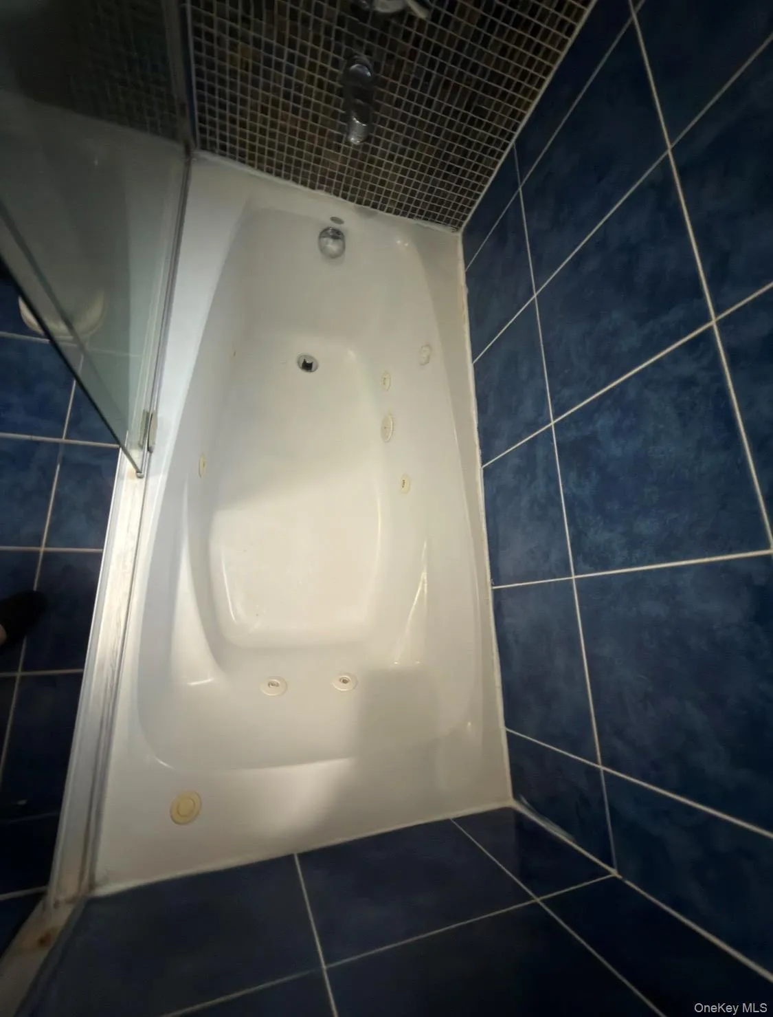 89-20 55th Avenue, New York, NY, 2 Bedroom Bedrooms, 3 Room Rooms,1 BathroomBathrooms,Residential Lease,For Rent,55th,0,1044171 89-20 55th Avenue, New York, NY, 2 Bedroom Bedrooms, 3 Room Rooms,1 BathroomBathrooms,Residential Lease,For Rent,55th,0,1044171