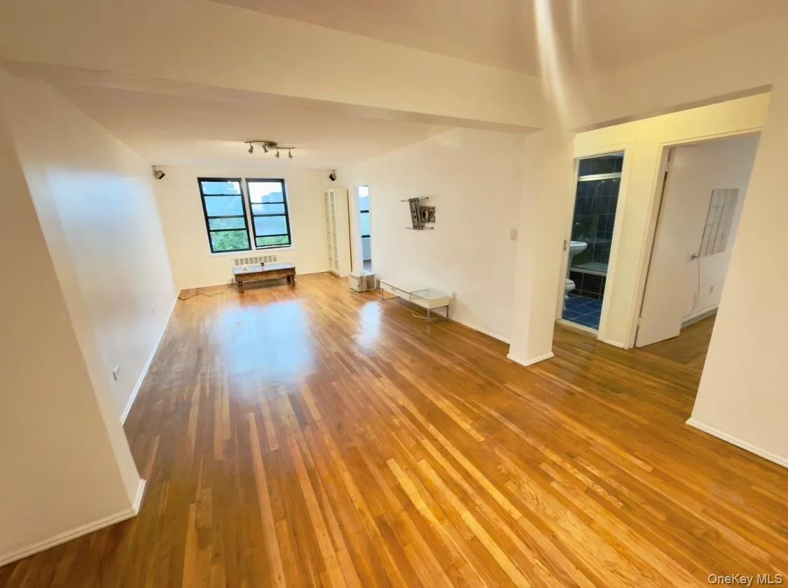 89-20 55th Avenue, New York, NY, 2 Bedroom Bedrooms, 3 Room Rooms,1 BathroomBathrooms,Residential Lease,For Rent,55th,0,1044171 89-20 55th Avenue, New York, NY, 2 Bedroom Bedrooms, 3 Room Rooms,1 BathroomBathrooms,Residential Lease,For Rent,55th,0,1044171