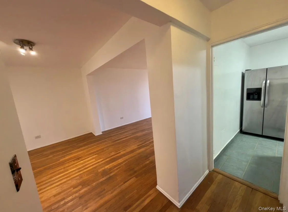 89-20 55th Avenue, New York, NY, 2 Bedroom Bedrooms, 3 Room Rooms,1 BathroomBathrooms,Residential Lease,For Rent,55th,0,1044171 89-20 55th Avenue, New York, NY, 2 Bedroom Bedrooms, 3 Room Rooms,1 BathroomBathrooms,Residential Lease,For Rent,55th,0,1044171
