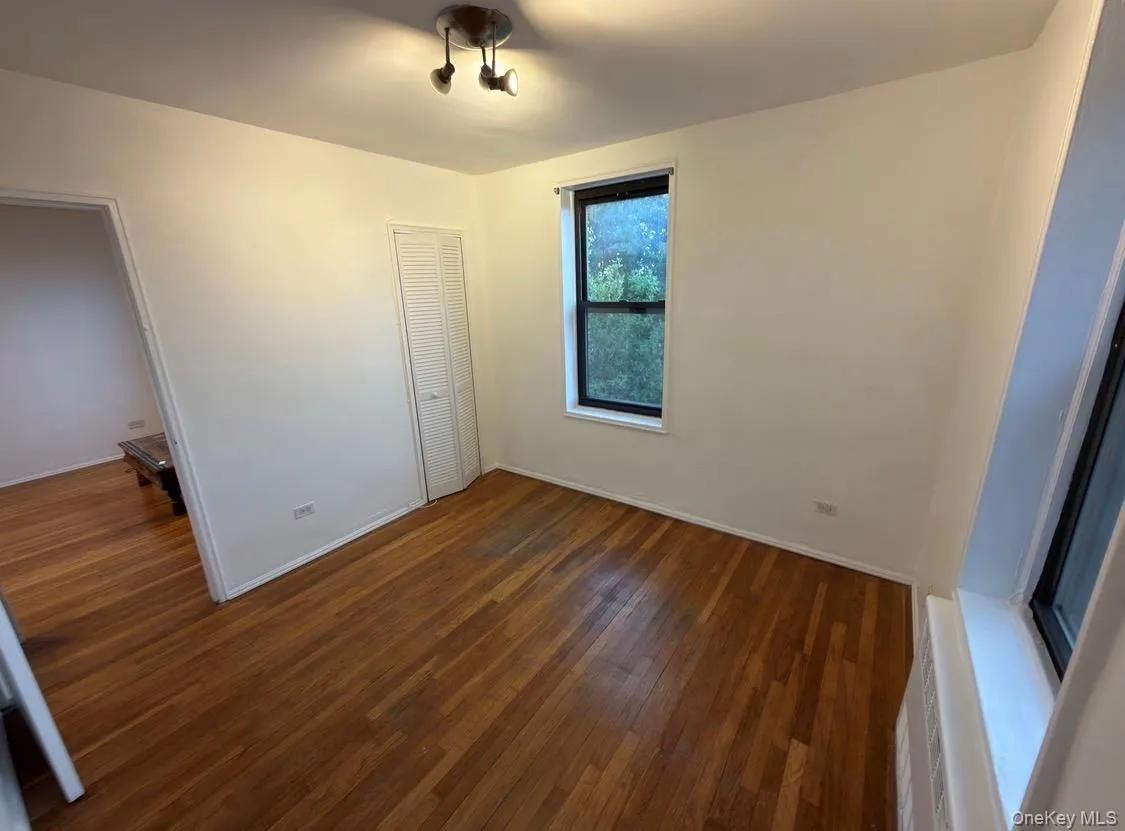 89-20 55th Avenue, New York, NY, 2 Bedroom Bedrooms, 3 Room Rooms,1 BathroomBathrooms,Residential Lease,For Rent,55th,0,1044171 89-20 55th Avenue, New York, NY, 2 Bedroom Bedrooms, 3 Room Rooms,1 BathroomBathrooms,Residential Lease,For Rent,55th,0,1044171