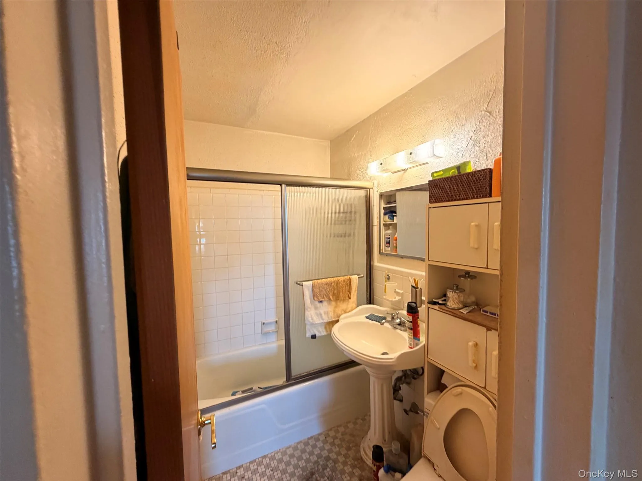 138-10 Franklin Avenue, New York, NY, 2 Bedrooms Bedrooms, 4 Rooms Rooms,1 BathroomBathrooms,Residential,For Rent,Franklin,0,1044172 138-10 Franklin Avenue, New York, NY, 2 Bedrooms Bedrooms, 4 Rooms Rooms,1 BathroomBathrooms,Residential,For Rent,Franklin,0,1044172