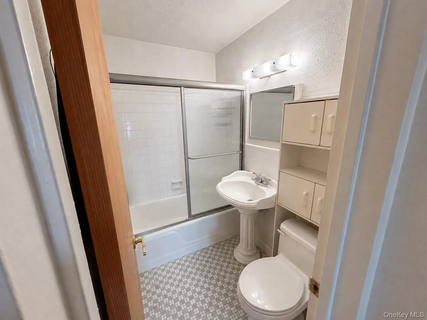 138-10 Franklin Avenue, New York, NY, 2 Bedrooms Bedrooms, 4 Rooms Rooms,1 BathroomBathrooms,Residential,For Rent,Franklin,0,1044172 138-10 Franklin Avenue, New York, NY, 2 Bedrooms Bedrooms, 4 Rooms Rooms,1 BathroomBathrooms,Residential,For Rent,Franklin,0,1044172