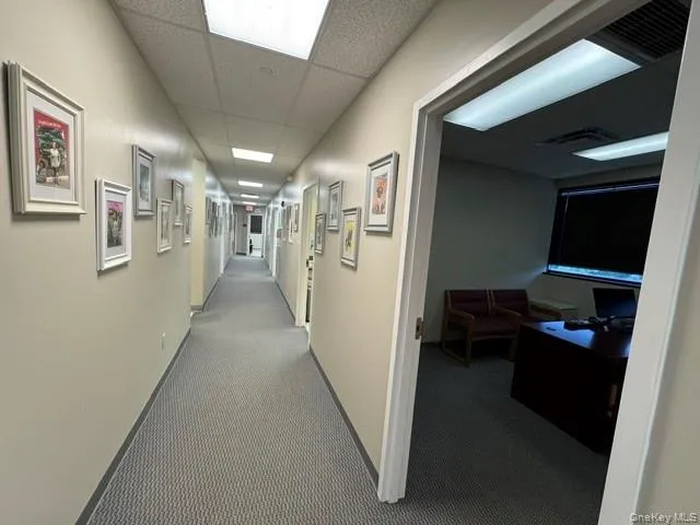 Inside the unit Inside the unit