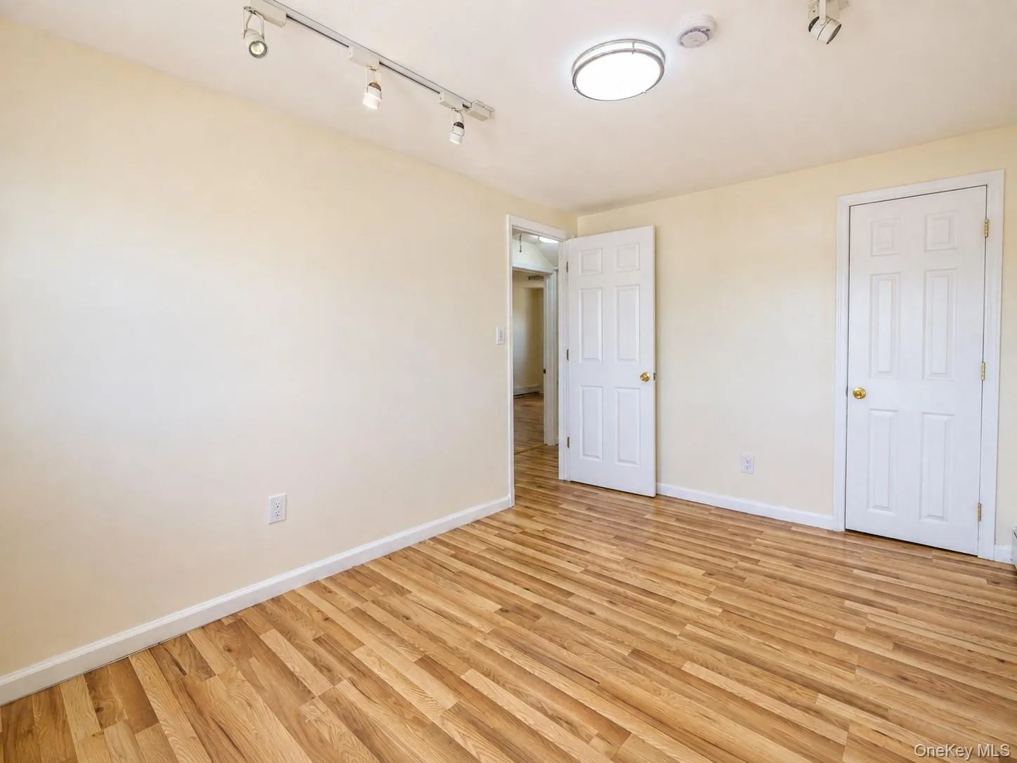 644 South 8th Street, West Babylon, NY, 5 Bedrooms Bedrooms, 7 Rooms Rooms,2 BathroomsBathrooms,Residential,For Rent,8th Street,0,1044175 644 South 8th Street, West Babylon, NY, 5 Bedrooms Bedrooms, 7 Rooms Rooms,2 BathroomsBathrooms,Residential,For Rent,8th Street,0,1044175