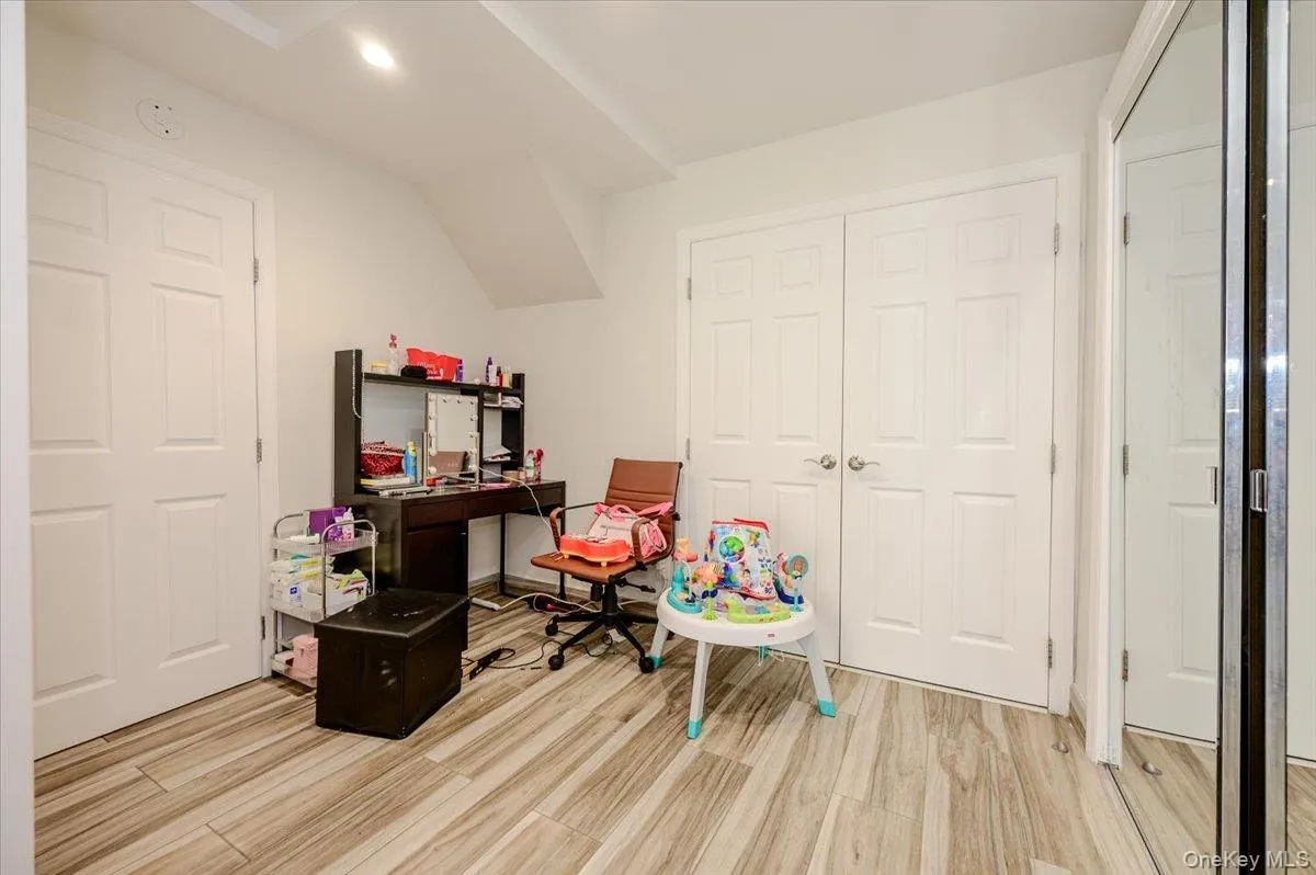 2406 Tiemann Avenue, New York, NY, 3 Bedrooms Bedrooms, 5 Rooms Rooms,1 BathroomBathrooms,Residential,For Rent,Tiemann,0,1044179 2406 Tiemann Avenue, New York, NY, 3 Bedrooms Bedrooms, 5 Rooms Rooms,1 BathroomBathrooms,Residential,For Rent,Tiemann,0,1044179