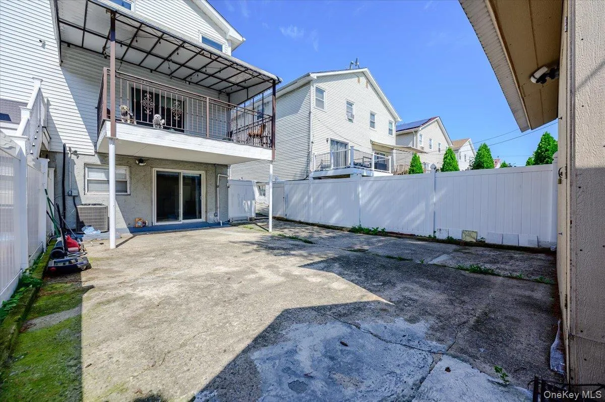 2406 Tiemann Avenue, New York, NY, 3 Bedrooms Bedrooms, 5 Rooms Rooms,1 BathroomBathrooms,Residential,For Rent,Tiemann,0,1044179 2406 Tiemann Avenue, New York, NY, 3 Bedrooms Bedrooms, 5 Rooms Rooms,1 BathroomBathrooms,Residential,For Rent,Tiemann,0,1044179
