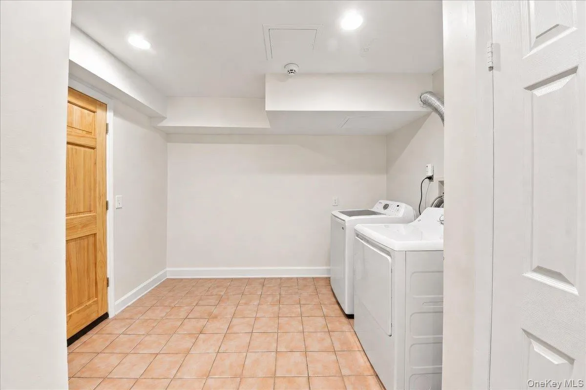 629 Belden Street, Peekskill, NY, 3 Bedrooms Bedrooms, 9 Rooms Rooms,3 BathroomsBathrooms,Residential,For Rent,Belden,0,1044183 629 Belden Street, Peekskill, NY, 3 Bedrooms Bedrooms, 9 Rooms Rooms,3 BathroomsBathrooms,Residential,For Rent,Belden,0,1044183
