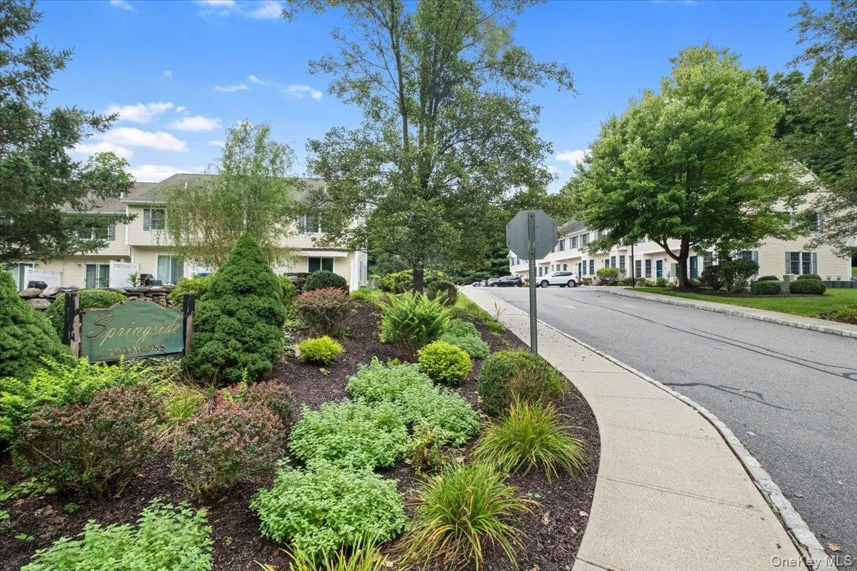 307 Alexandra Court, Carmel, NY, 2 Bedrooms Bedrooms, 5 Rooms Rooms,1 BathroomBathrooms,Residential,For Rent,Alexandra,0,1044188 307 Alexandra Court, Carmel, NY, 2 Bedrooms Bedrooms, 5 Rooms Rooms,1 BathroomBathrooms,Residential,For Rent,Alexandra,0,1044188