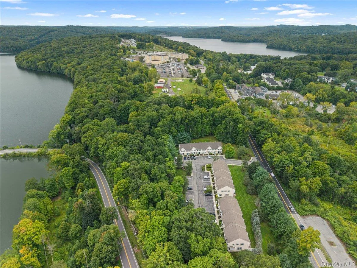 307 Alexandra Court, Carmel, NY, 2 Bedrooms Bedrooms, 5 Rooms Rooms,1 BathroomBathrooms,Residential,For Rent,Alexandra,0,1044188 307 Alexandra Court, Carmel, NY, 2 Bedrooms Bedrooms, 5 Rooms Rooms,1 BathroomBathrooms,Residential,For Rent,Alexandra,0,1044188