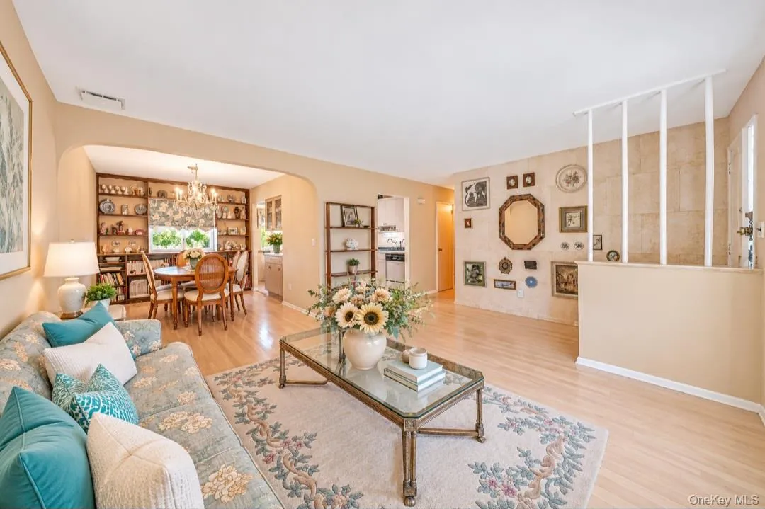 149 Burlington Avenue, Babylon, NY, 3 Bedrooms Bedrooms, 6 Rooms Rooms,2 BathroomsBathrooms,Residential,For Rent,Burlington,0,1044189 149 Burlington Avenue, Babylon, NY, 3 Bedrooms Bedrooms, 6 Rooms Rooms,2 BathroomsBathrooms,Residential,For Rent,Burlington,0,1044189