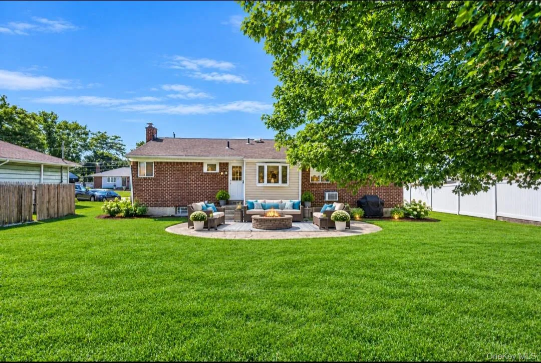 149 Burlington Avenue, Babylon, NY, 3 Bedrooms Bedrooms, 6 Rooms Rooms,2 BathroomsBathrooms,Residential,For Rent,Burlington,0,1044189 149 Burlington Avenue, Babylon, NY, 3 Bedrooms Bedrooms, 6 Rooms Rooms,2 BathroomsBathrooms,Residential,For Rent,Burlington,0,1044189