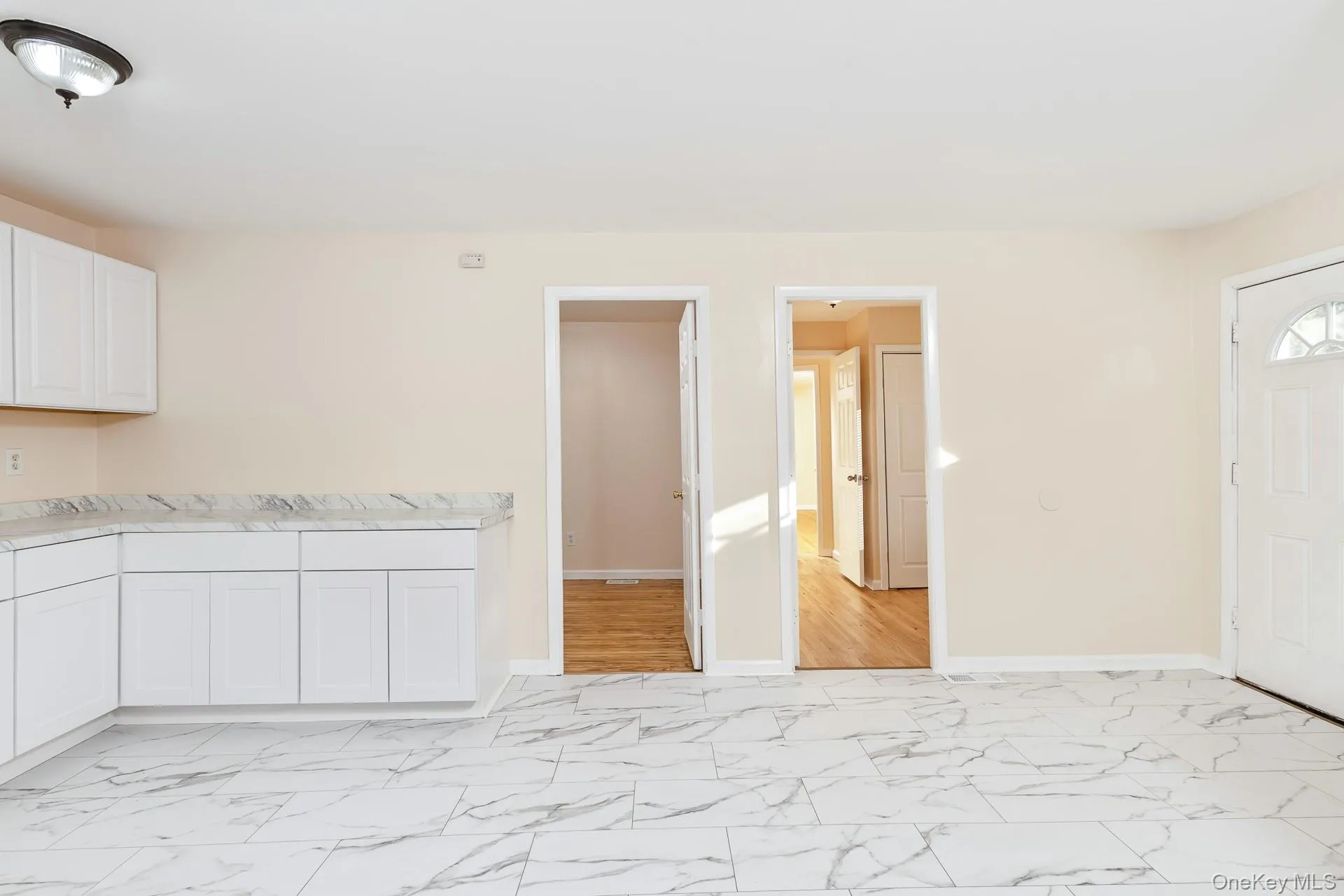 860 Flanders Road, Southampton, NY, 3 Bedrooms Bedrooms, 6 Rooms Rooms,1 BathroomBathrooms,Residential,For Rent,Flanders,0,1044192 860 Flanders Road, Southampton, NY, 3 Bedrooms Bedrooms, 6 Rooms Rooms,1 BathroomBathrooms,Residential,For Rent,Flanders,0,1044192
