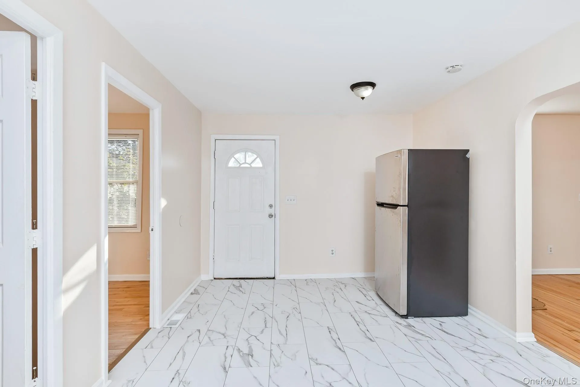860 Flanders Road, Southampton, NY, 3 Bedrooms Bedrooms, 6 Rooms Rooms,1 BathroomBathrooms,Residential,For Rent,Flanders,0,1044192 860 Flanders Road, Southampton, NY, 3 Bedrooms Bedrooms, 6 Rooms Rooms,1 BathroomBathrooms,Residential,For Rent,Flanders,0,1044192