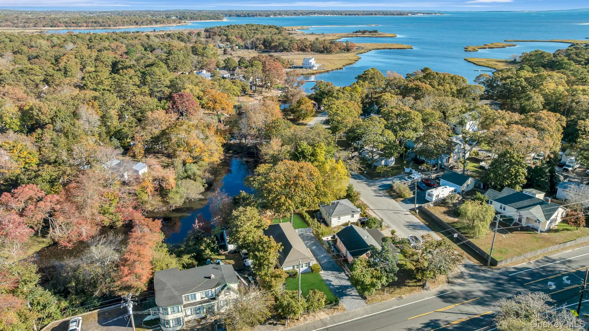 860 Flanders Road, Southampton, NY, 3 Bedrooms Bedrooms, 6 Rooms Rooms,1 BathroomBathrooms,Residential,For Rent,Flanders,0,1044192 860 Flanders Road, Southampton, NY, 3 Bedrooms Bedrooms, 6 Rooms Rooms,1 BathroomBathrooms,Residential,For Rent,Flanders,0,1044192