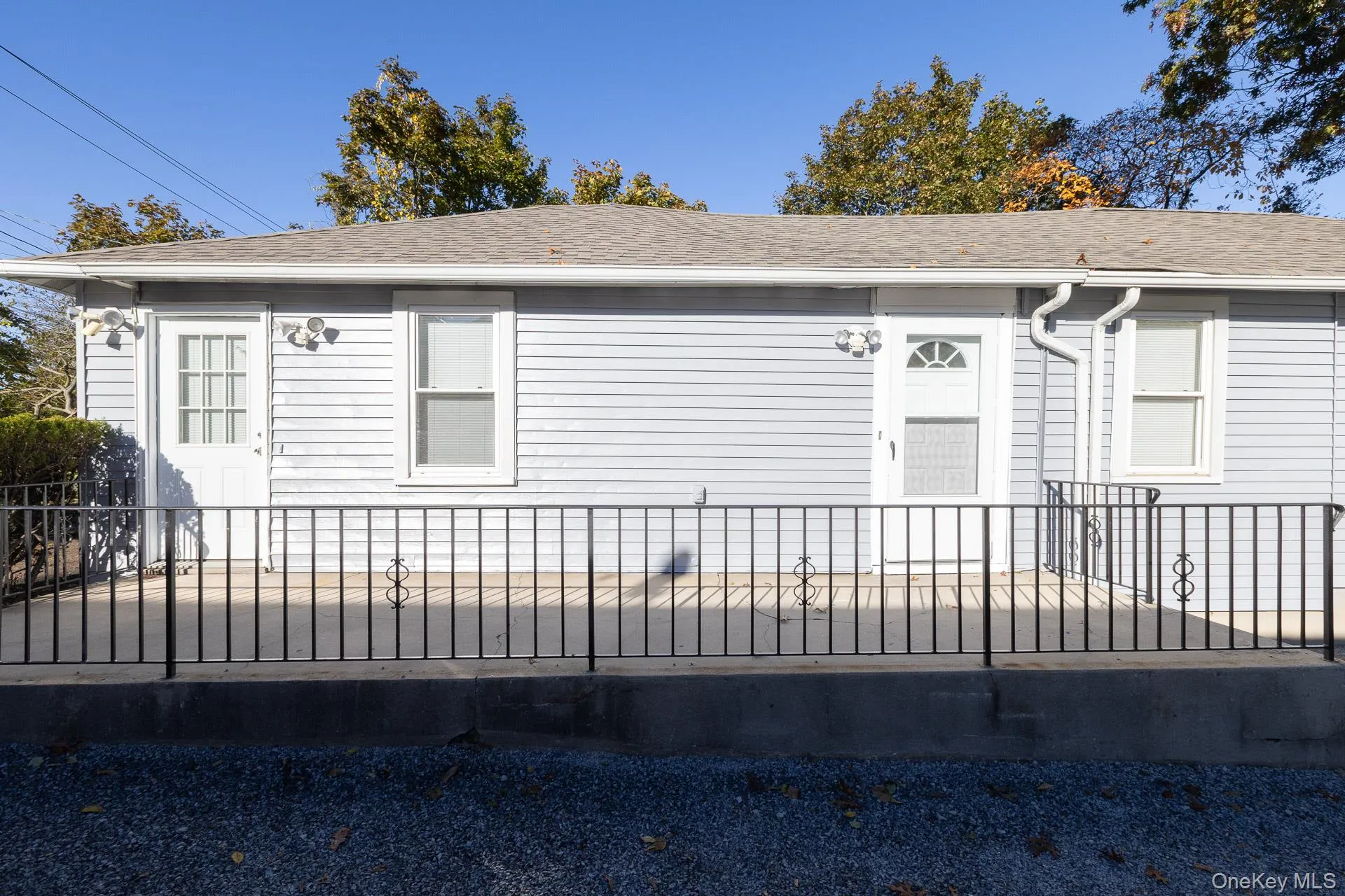 860 Flanders Road, Southampton, NY, 3 Bedrooms Bedrooms, 6 Rooms Rooms,1 BathroomBathrooms,Residential,For Rent,Flanders,0,1044192 860 Flanders Road, Southampton, NY, 3 Bedrooms Bedrooms, 6 Rooms Rooms,1 BathroomBathrooms,Residential,For Rent,Flanders,0,1044192