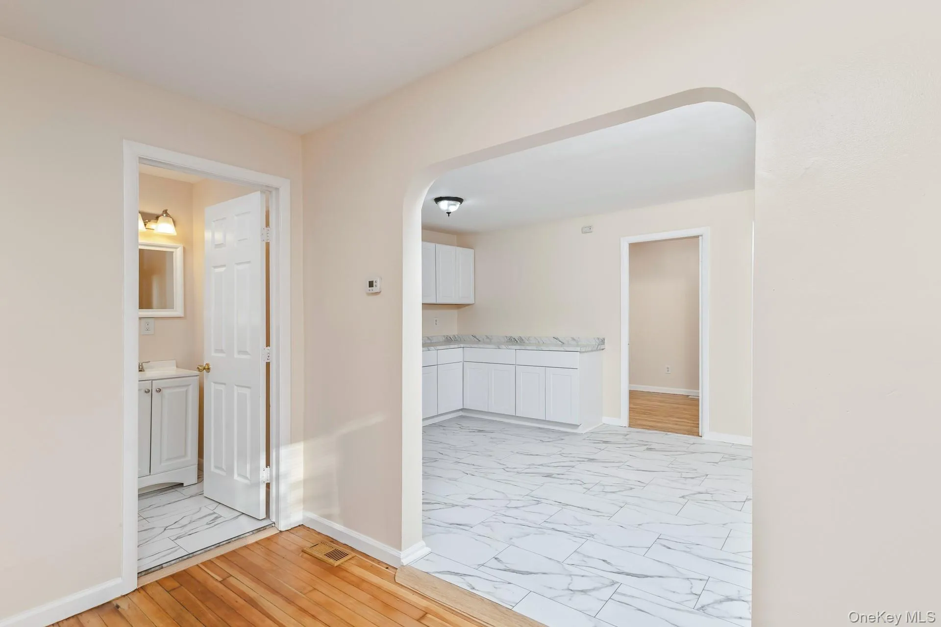 860 Flanders Road, Southampton, NY, 3 Bedrooms Bedrooms, 6 Rooms Rooms,1 BathroomBathrooms,Residential,For Rent,Flanders,0,1044192 860 Flanders Road, Southampton, NY, 3 Bedrooms Bedrooms, 6 Rooms Rooms,1 BathroomBathrooms,Residential,For Rent,Flanders,0,1044192
