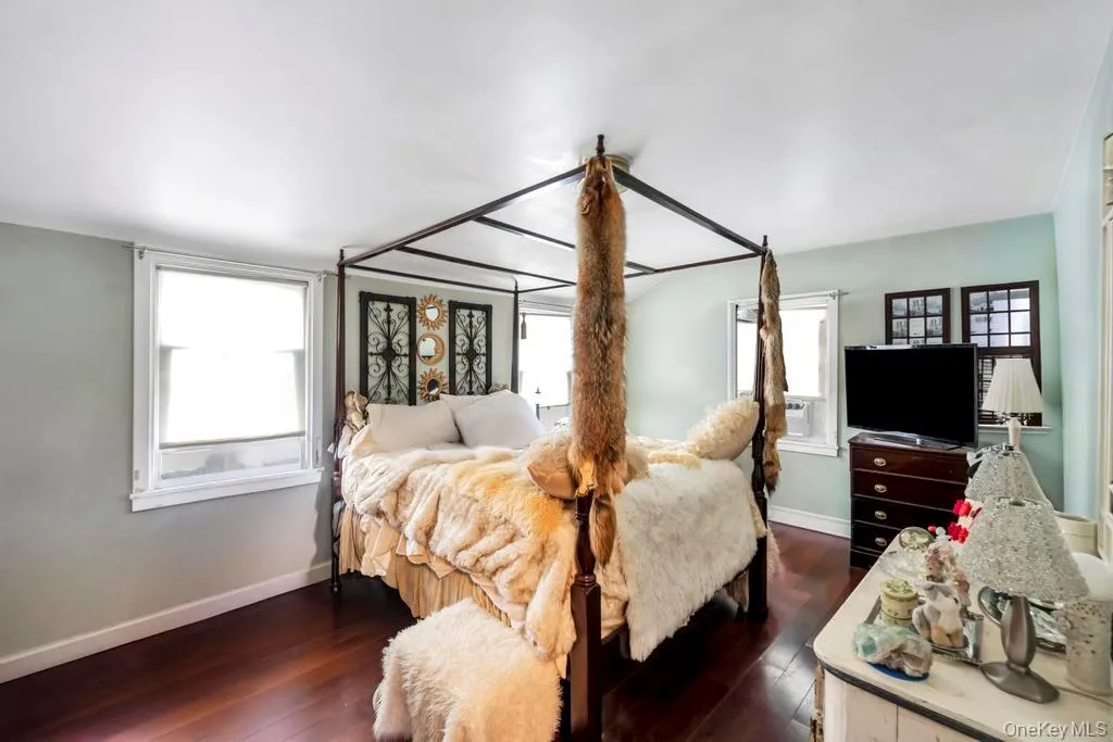 13 Crystal St, Hempstead, NY, 4 Bedrooms Bedrooms, 7 Rooms Rooms,1 BathroomBathrooms,Residential,For Rent,Crystal St,0,1044193 13 Crystal St, Hempstead, NY, 4 Bedrooms Bedrooms, 7 Rooms Rooms,1 BathroomBathrooms,Residential,For Rent,Crystal St,0,1044193