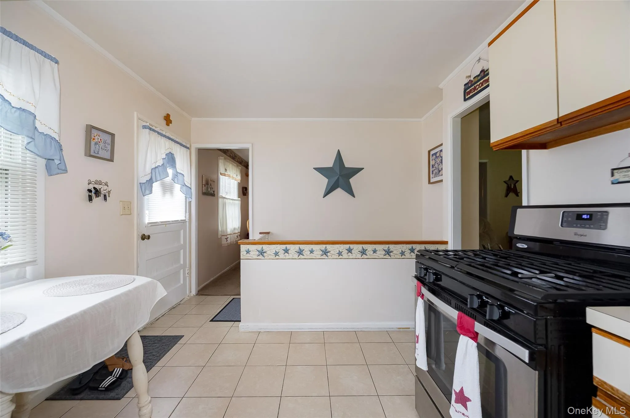 2 Park Lane, Beacon, NY, 3 Bedrooms Bedrooms, 7 Rooms Rooms,1 BathroomBathrooms,Residential,For Rent,Park,0,1044196 2 Park Lane, Beacon, NY, 3 Bedrooms Bedrooms, 7 Rooms Rooms,1 BathroomBathrooms,Residential,For Rent,Park,0,1044196